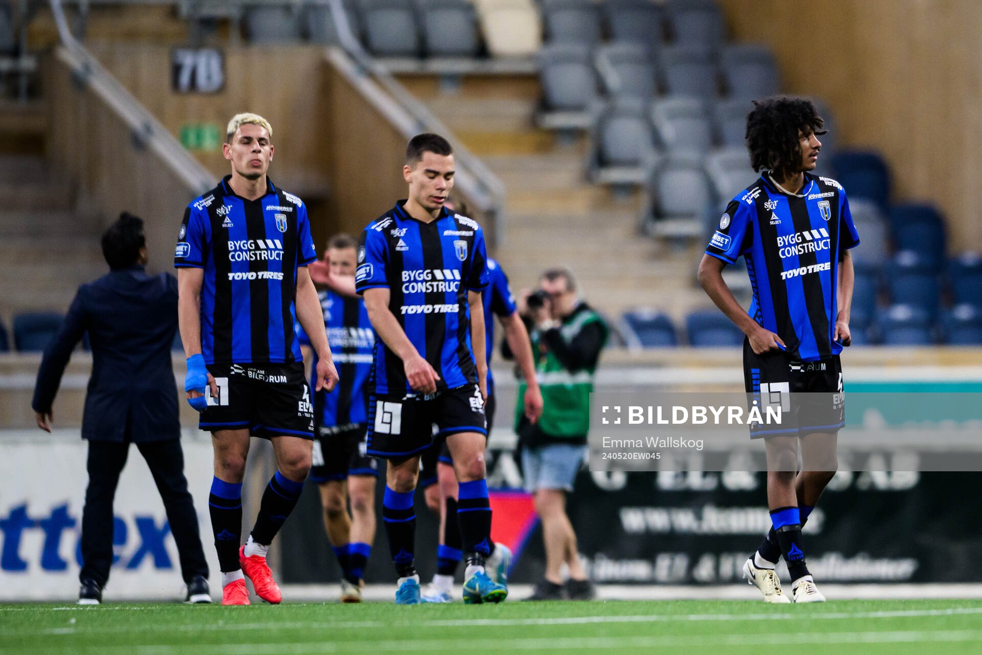Sirius Yousef Salech, Leo Walta och Malcolm Jeng deppar