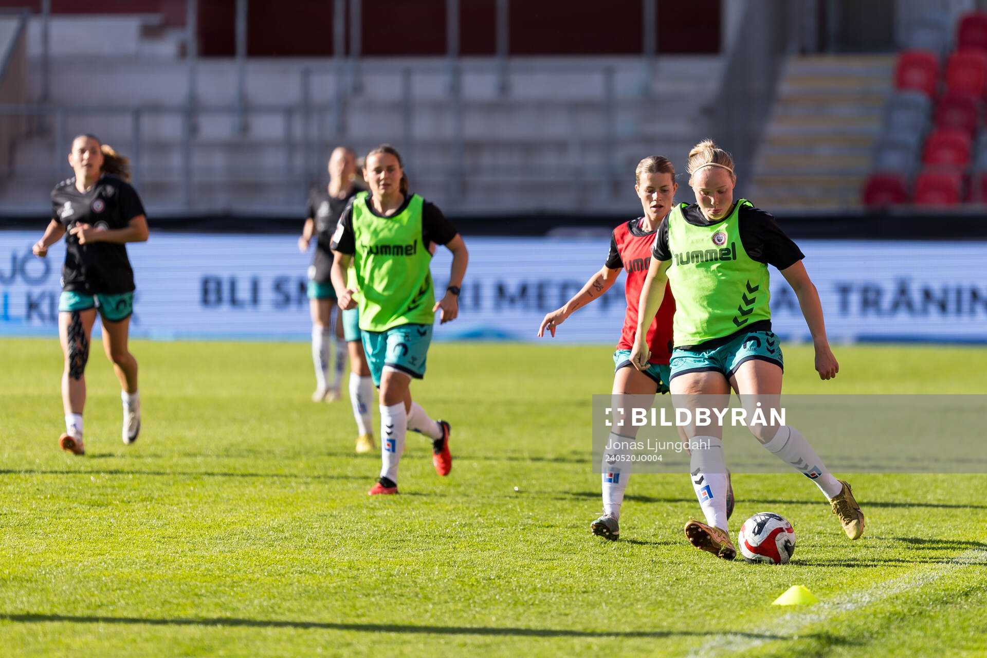 Och och Kristianstads spelare värmer upp