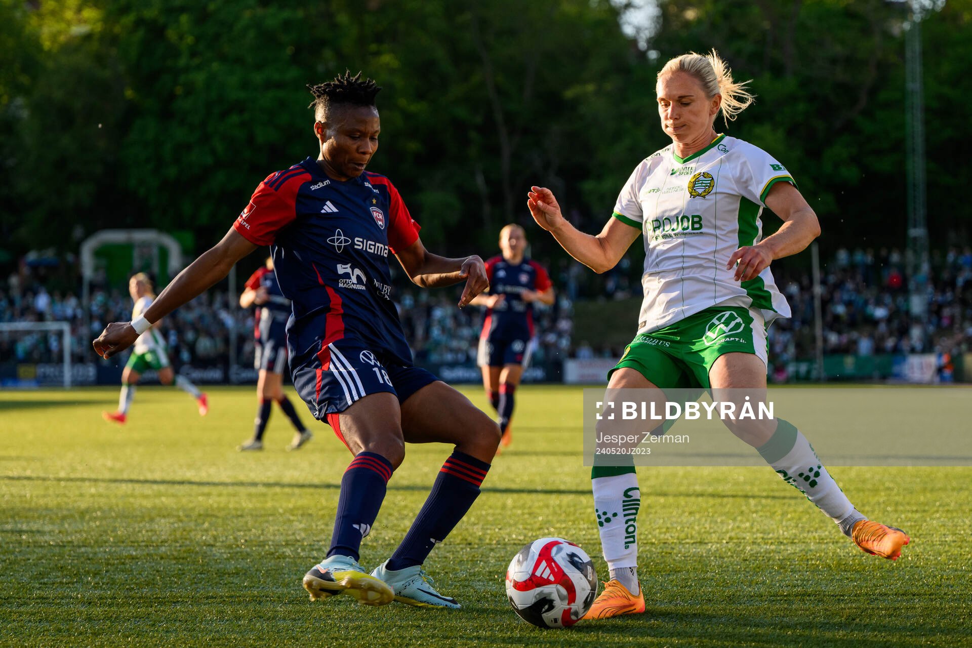 FC Rosengårds Halimatu Ibrahim Ayinde och Hammarbys Jonna