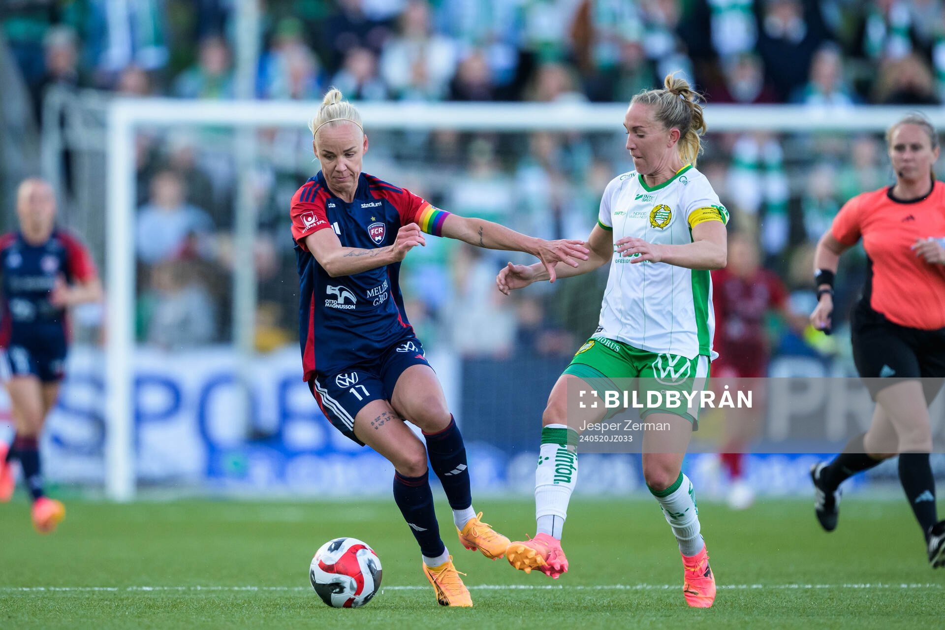 FC Rosengårds Caroline Seger och Hammarbys Julia Roddar