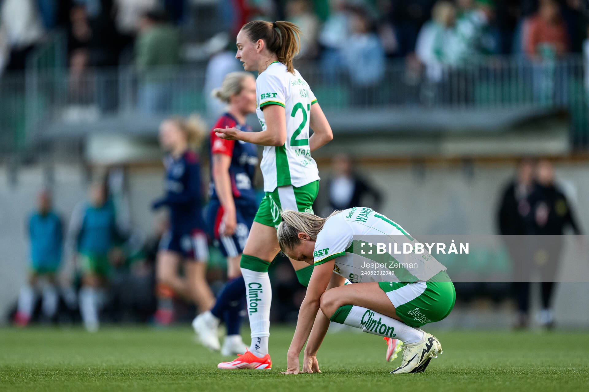 Hammarbys Vilde Hasund och Ellen Wangerheim deppar