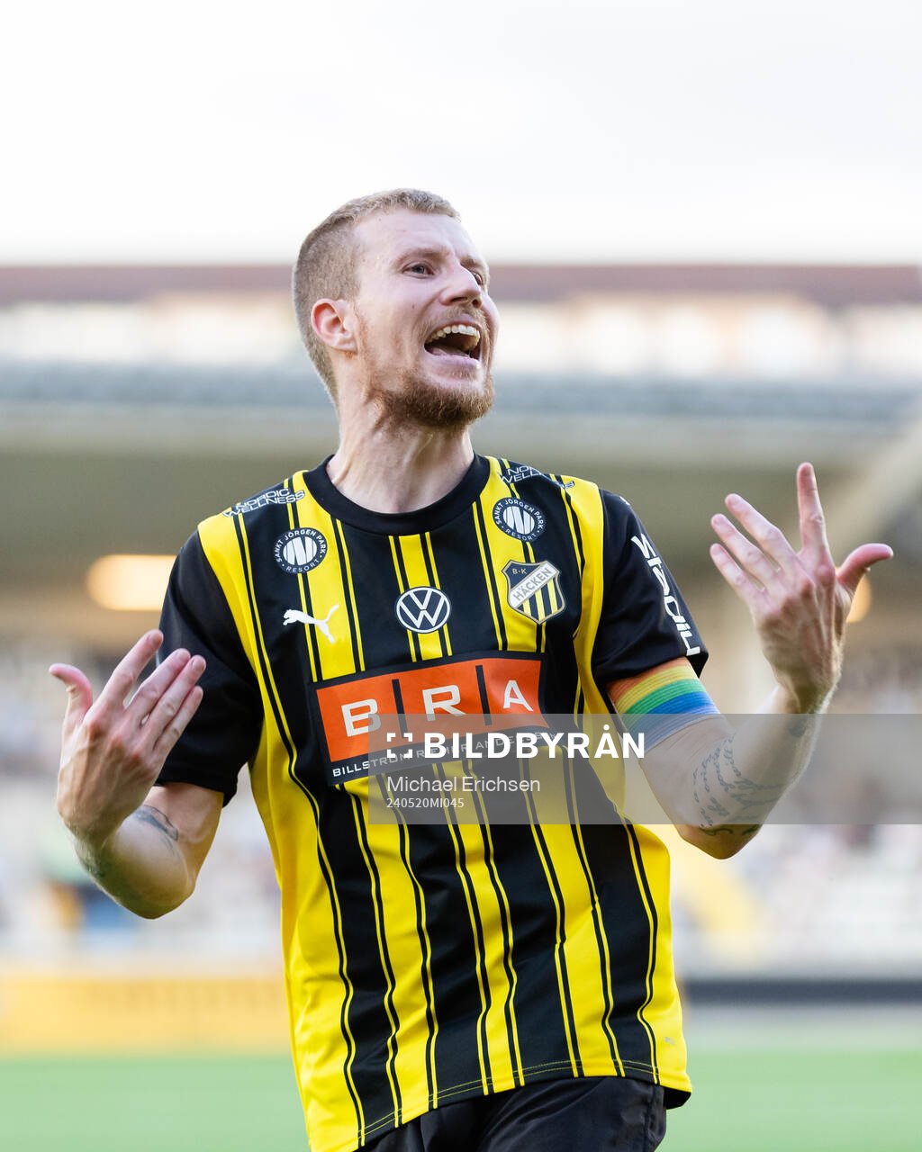 Häckens Simon Gustafson jublar