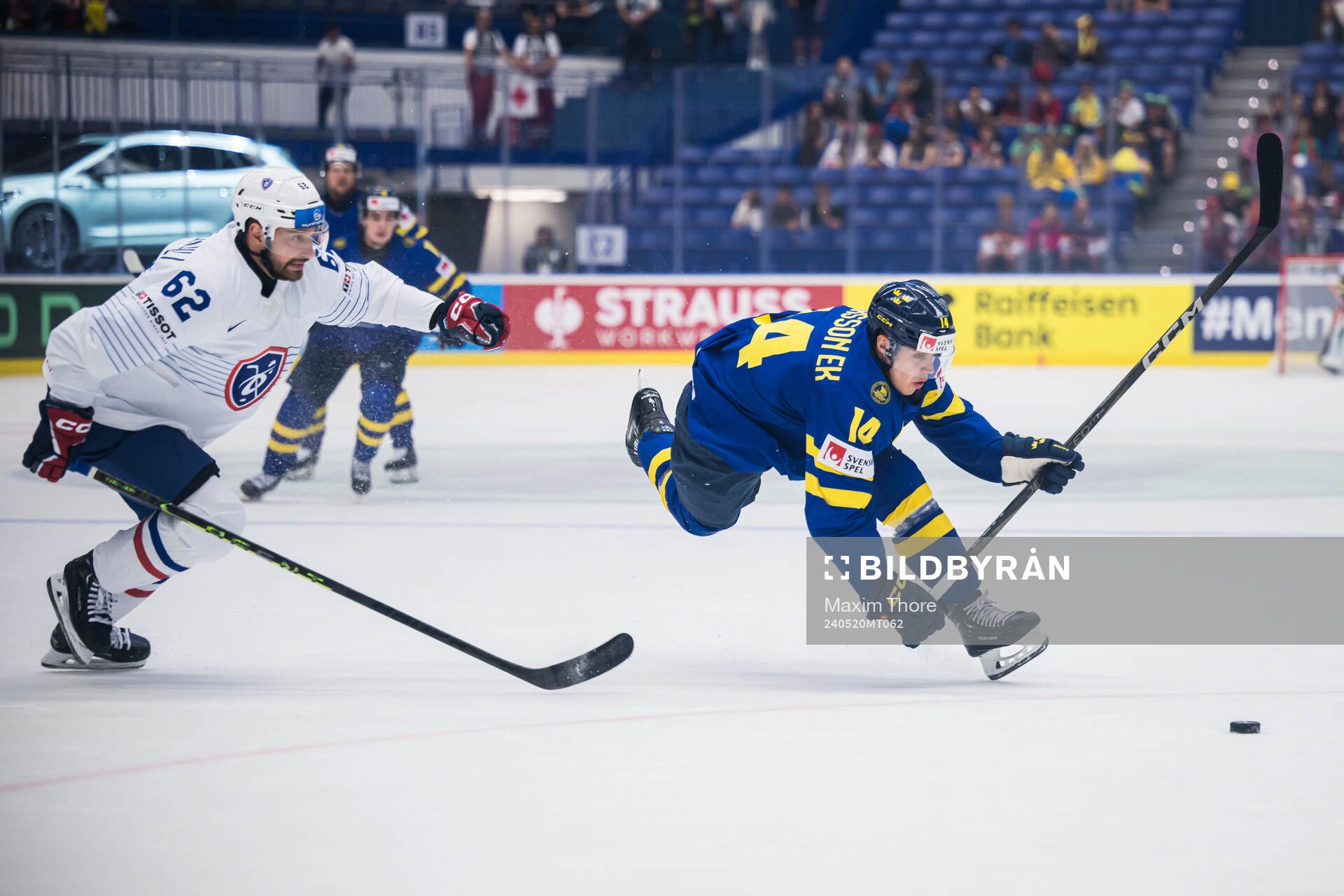 Florian Chakiachvili of France and Joel Eriksson Ek of