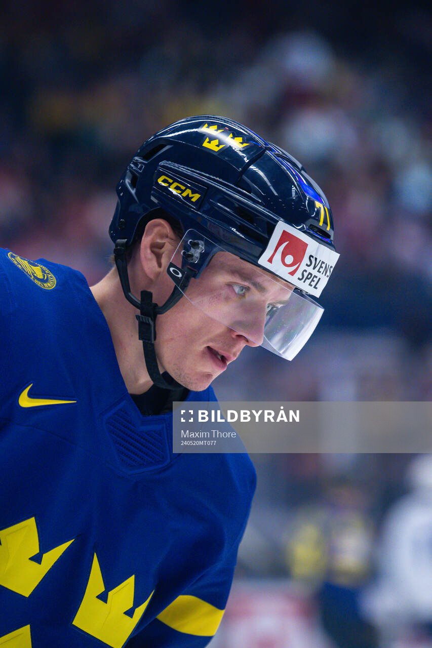 Victor Olofsson of Sweden