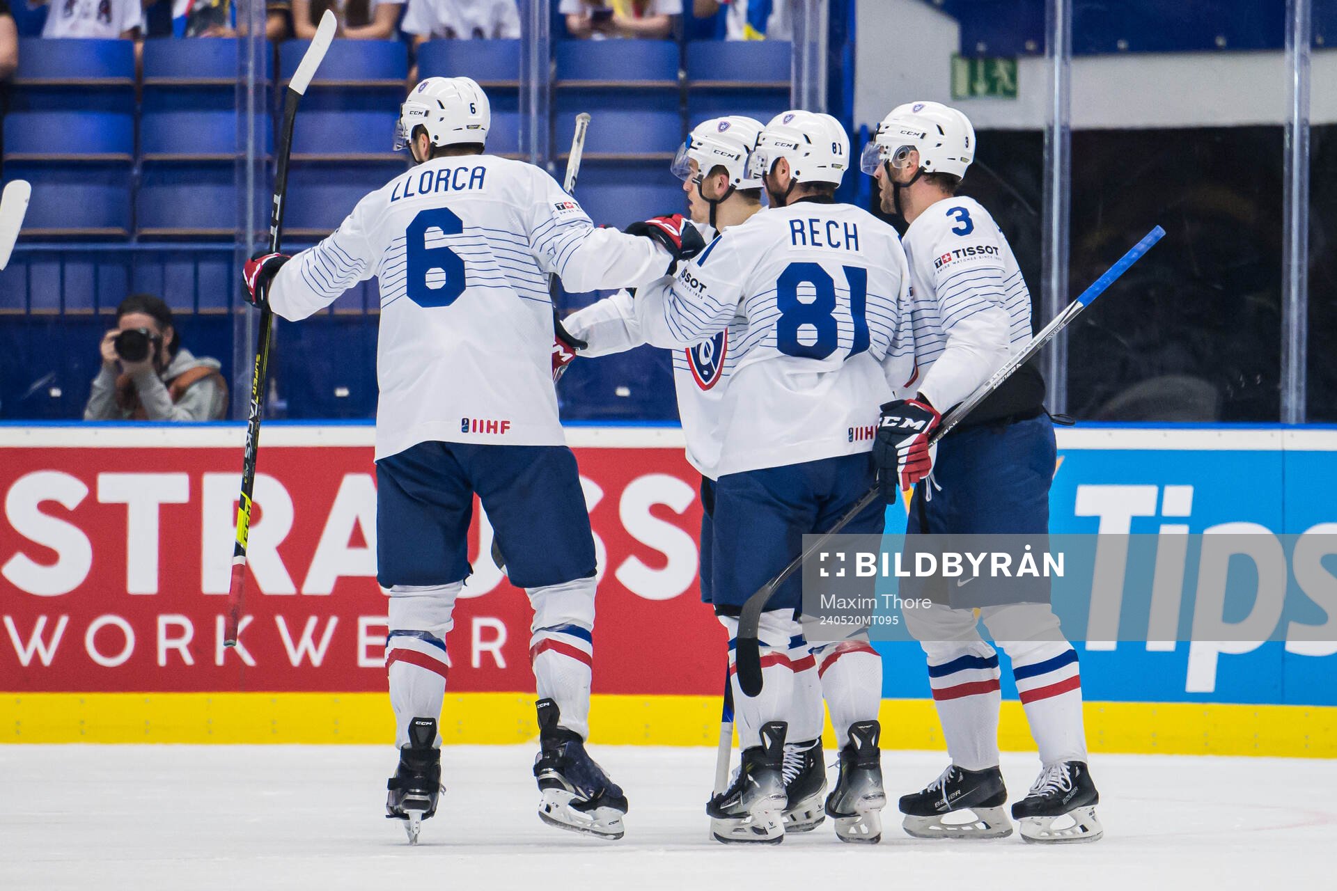 Charles Bertrand of France celebrate with team mates