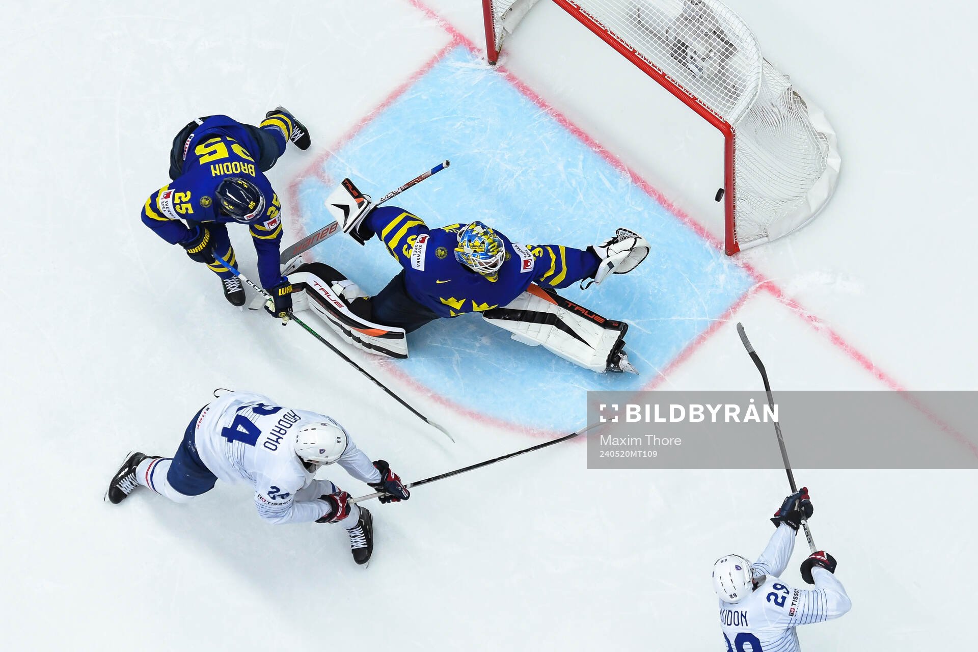 Goaltender Samuel Ersson of Sweden with a save against