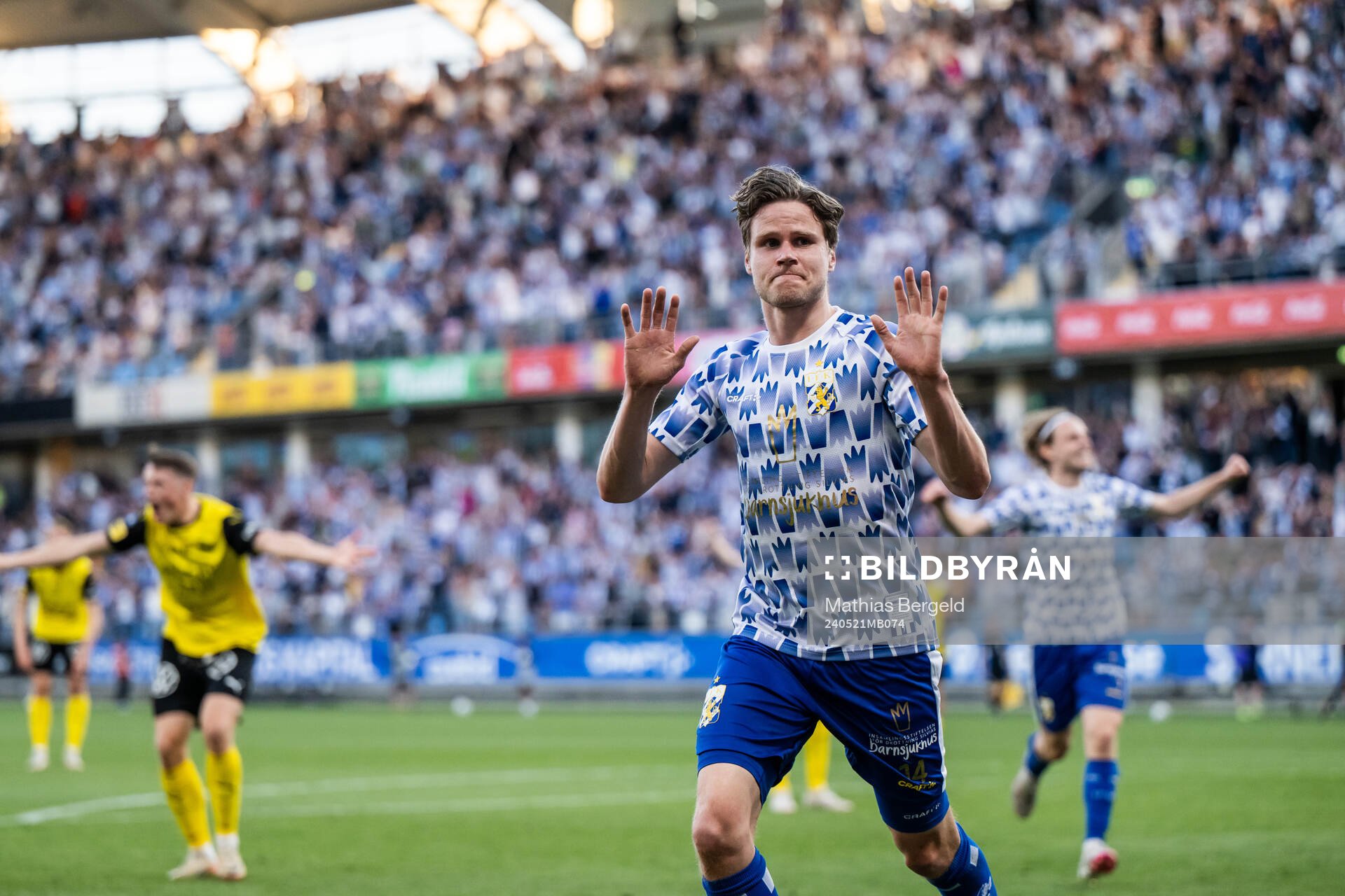 IFK Göteborgs Gustaf Norlin jublar