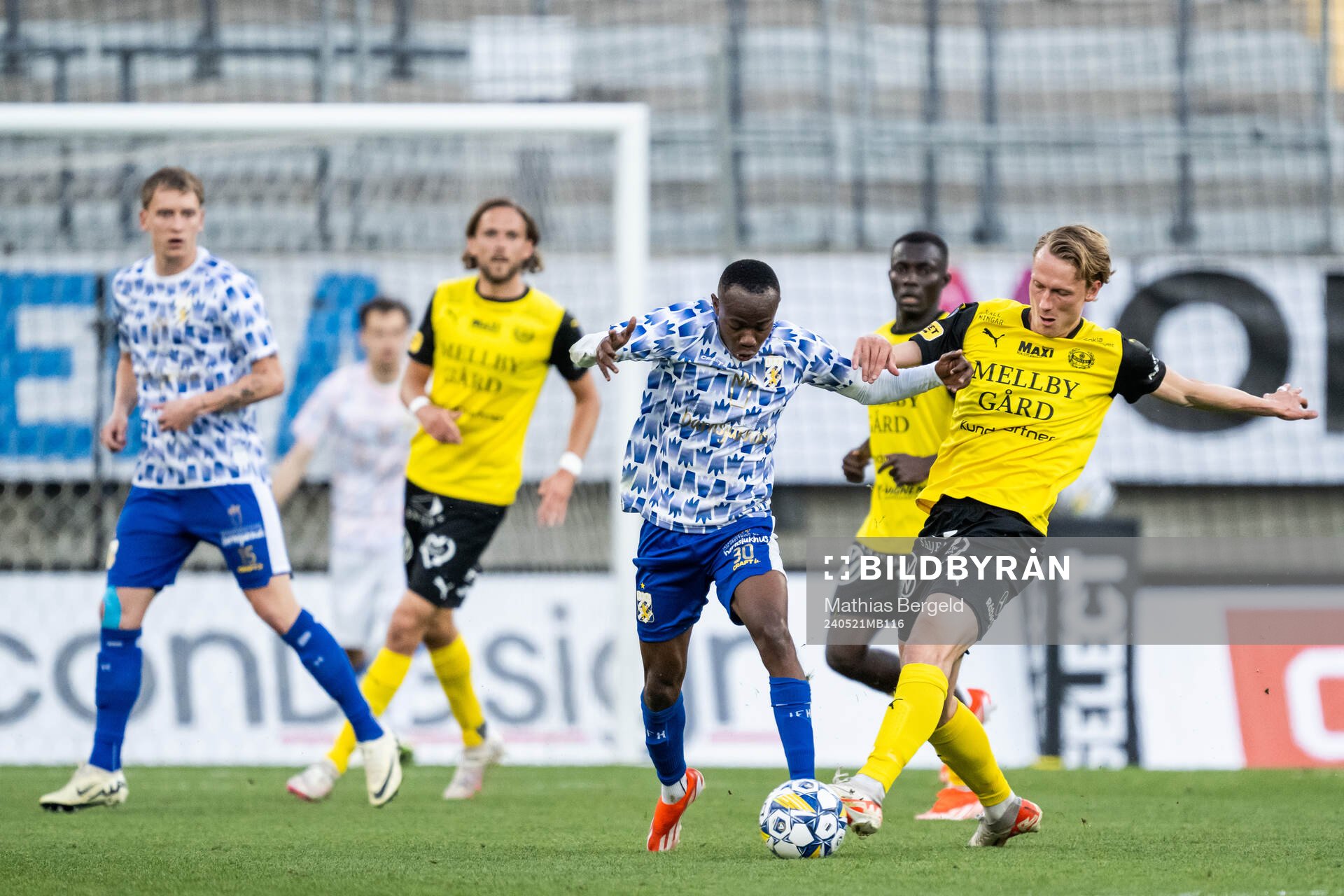 IFK Göteborgs Malick Junior Yalcouye och Mjällbys