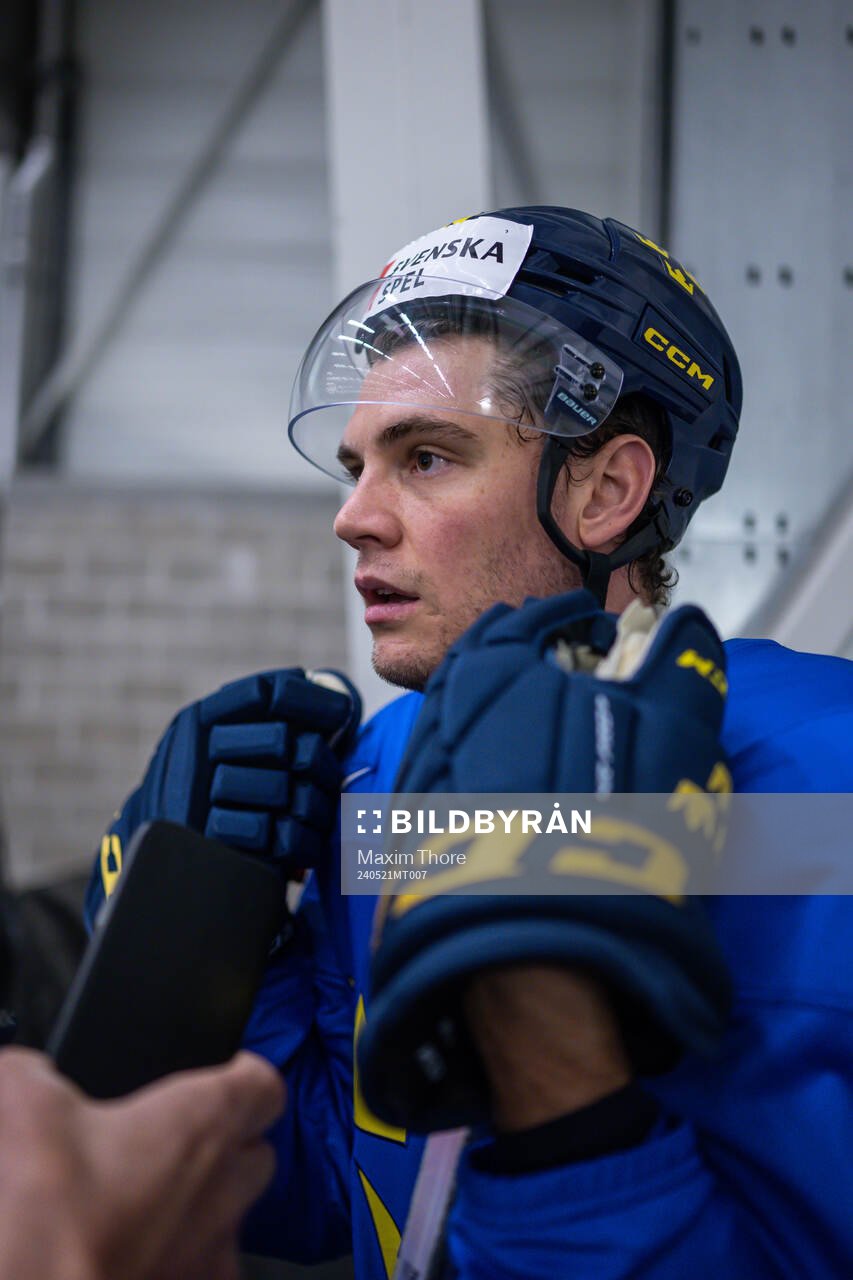 André Burakovsky of Sweden