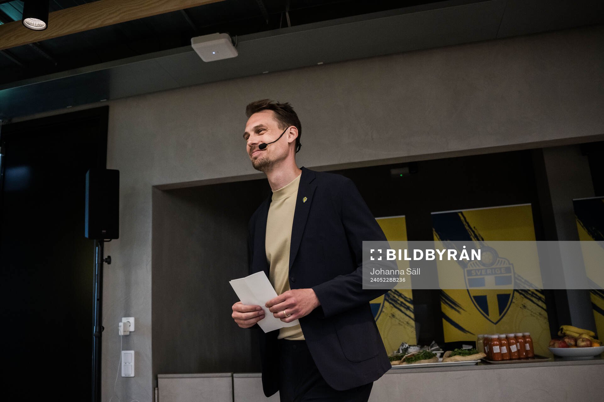 Head coach Daniel Bäckström of the Swedish under-21