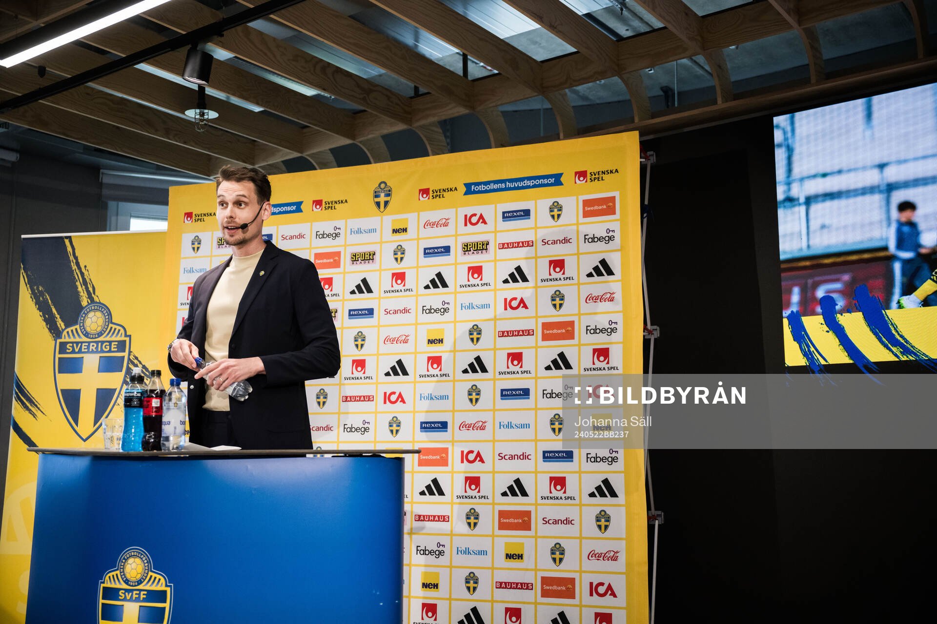 Head coach Daniel Bäckström of the Swedish under-21