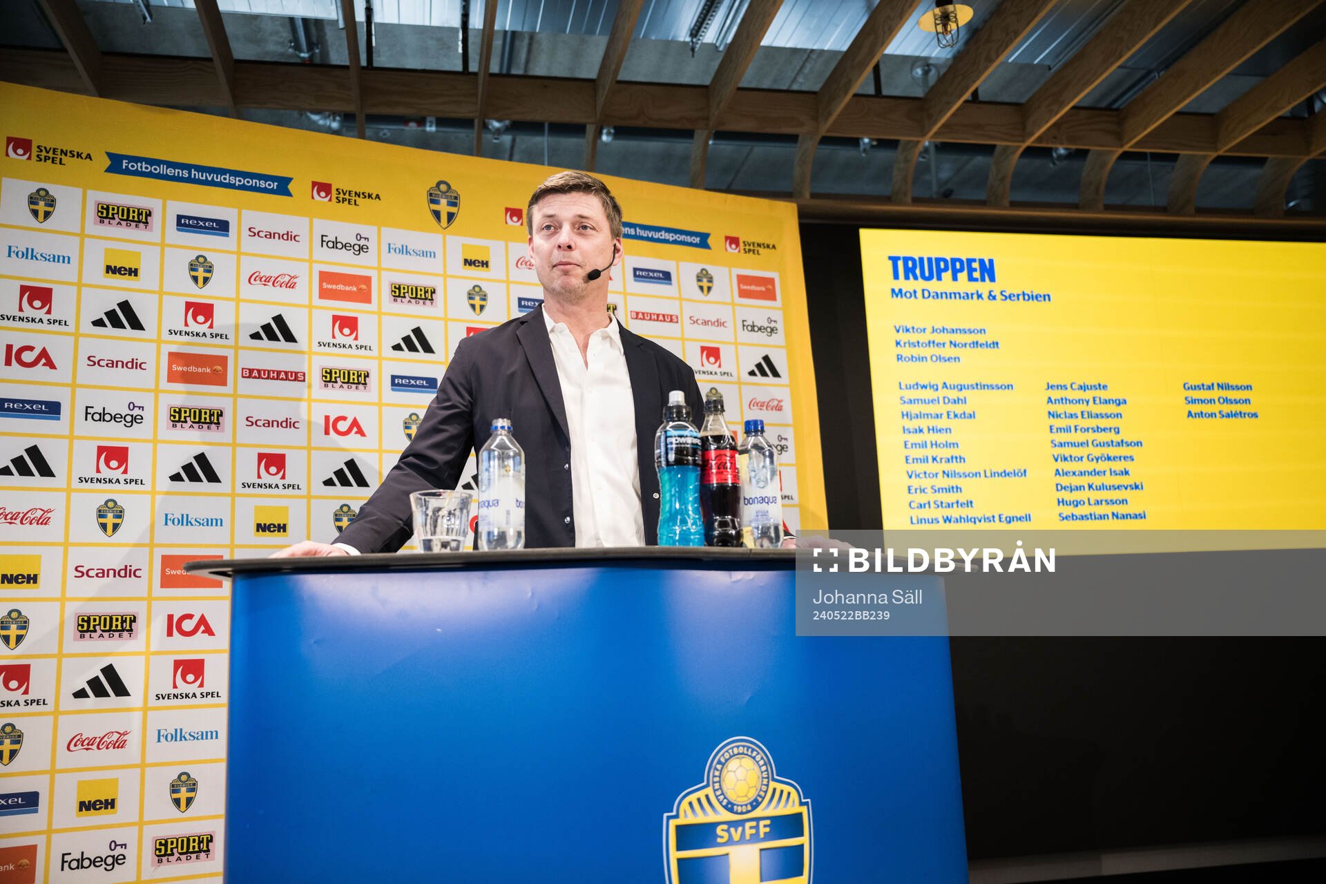 Head coach Jon Dahl Tomasson of the Swedish national