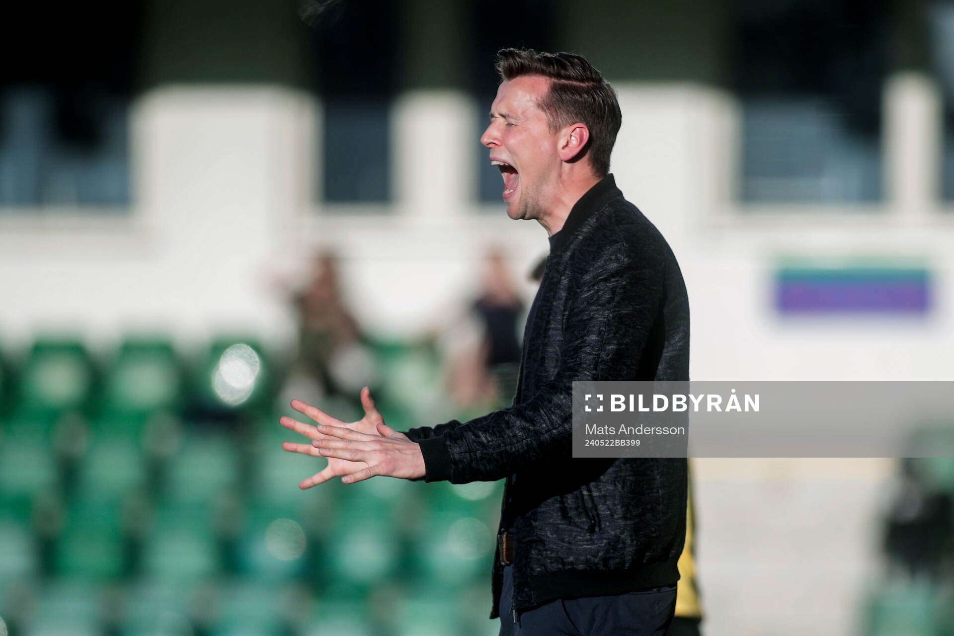 GIF Sundsvalls tränare Douglas Jakobsen reagerar