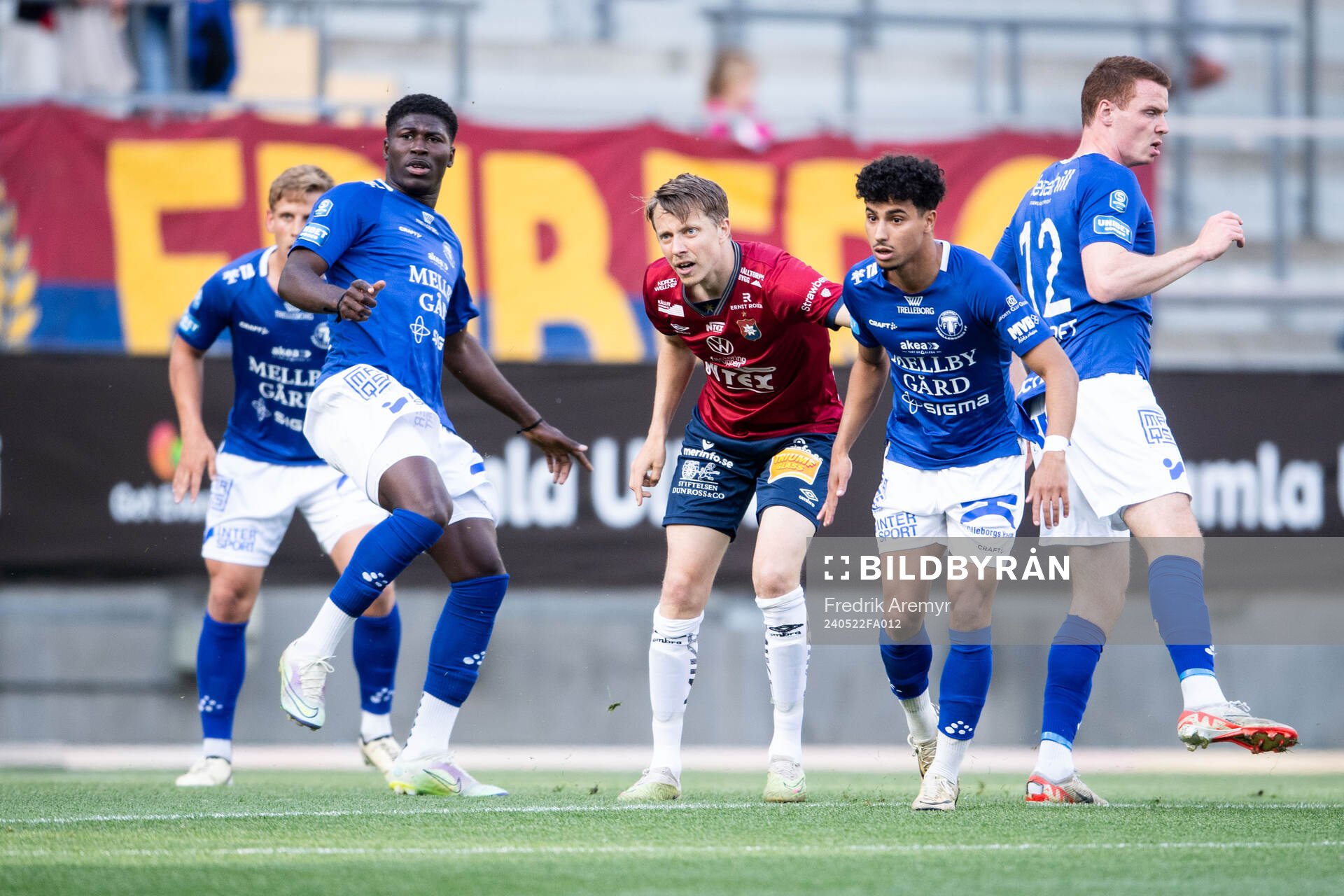 Trelleborgs Abel Ogwuche och Othmane Salama mot Örgrytes