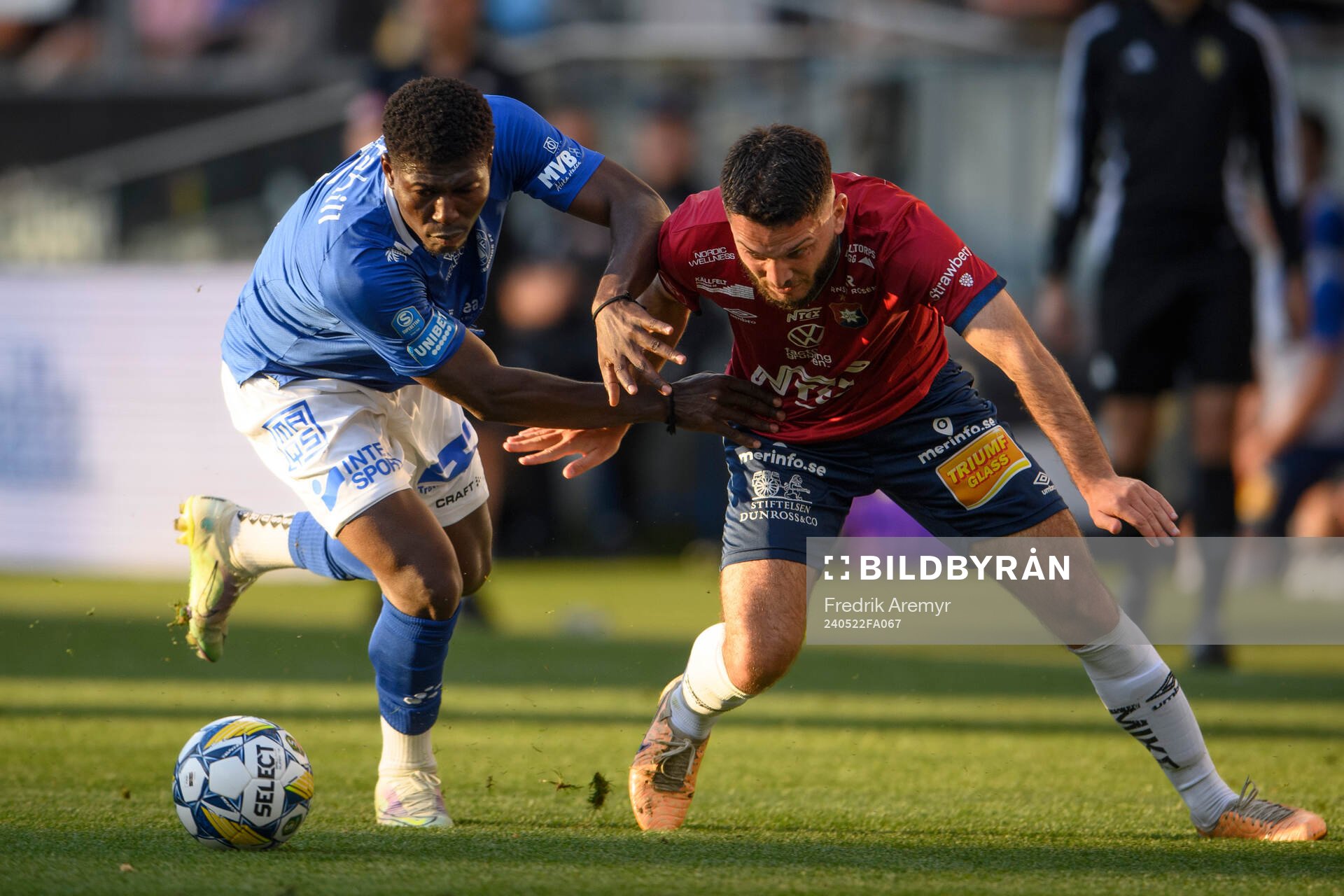 Trelleborgs Abel Ogwuche och Örgrytes Edi Sylisufaj