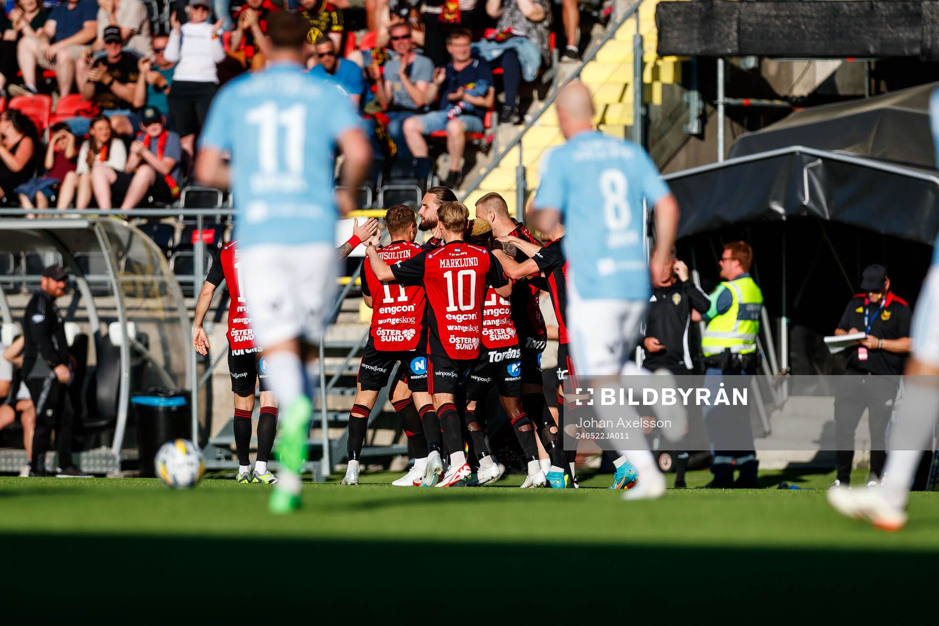 Östersunds Ali Suljic jublar efter 1-0 under fotbollsmatchen i Superettan mellan Östersund och Gefle den 22 maj 2024 i Östersund. 