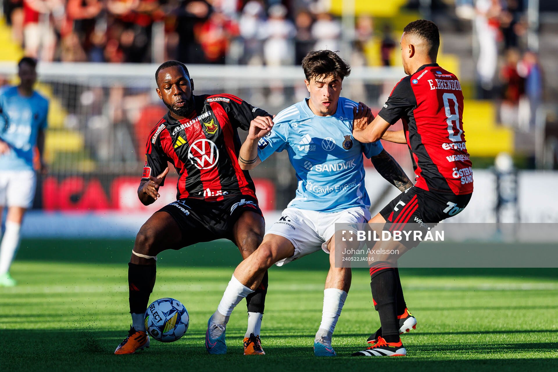 Östersunds Chrisnovic Isemoli N'sa och Erick Brendon