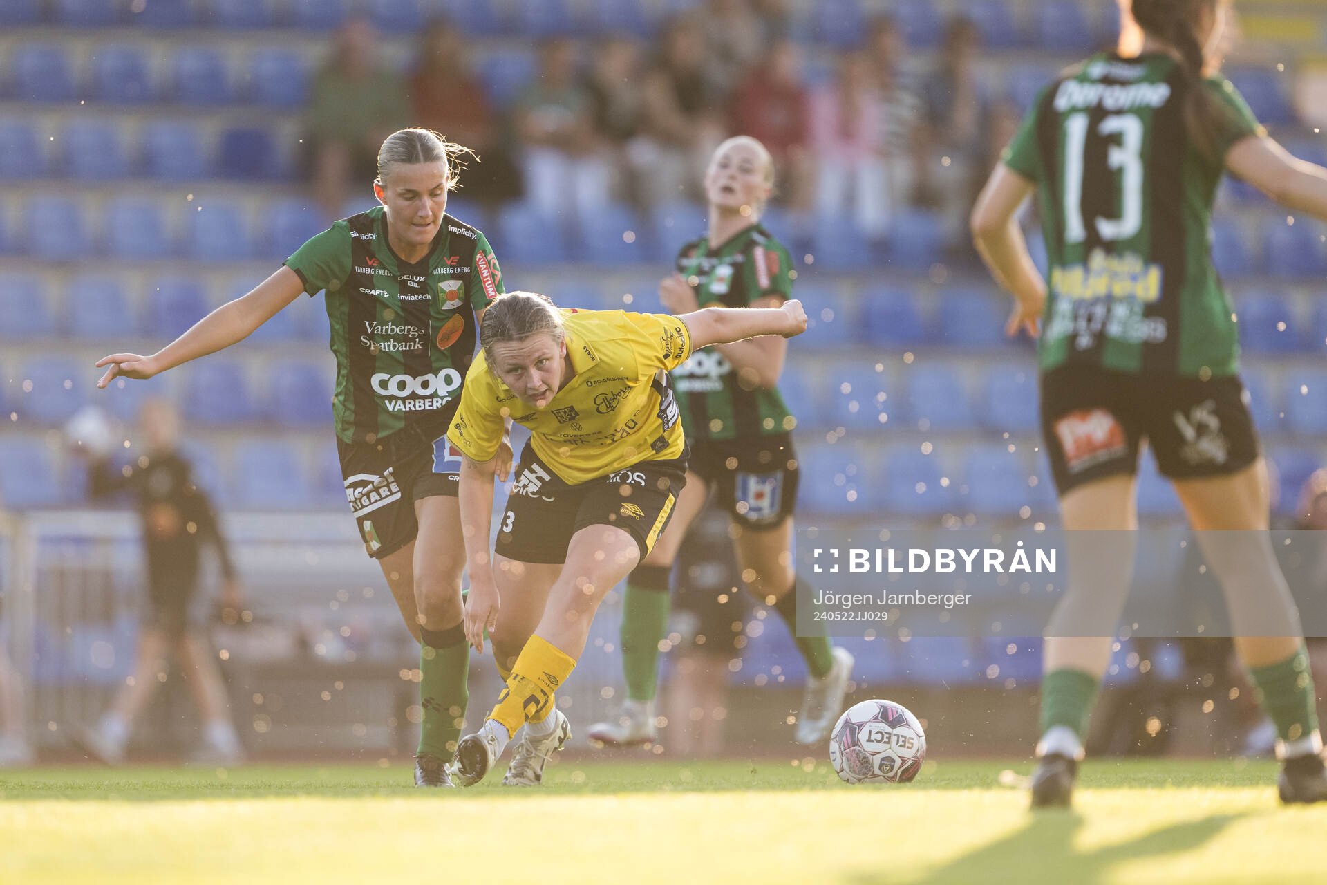 Varbergs BoISs Molly Qvarford och Elfsborgs Ellen Nilsson