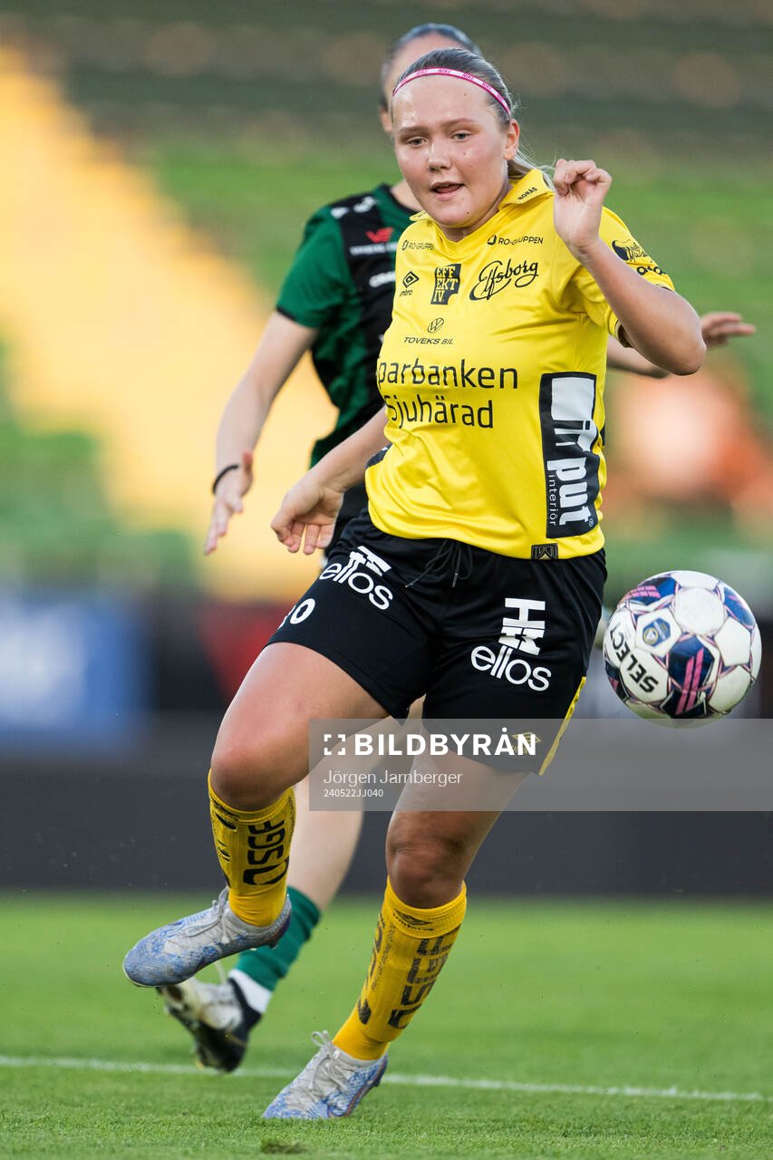 Elfsborgs Hannah Wallin under fotbollsmatchen i Svenska Cupen mellan Varbergs BoIS och Elfsborg den 22 maj 2024 i Varberg. 