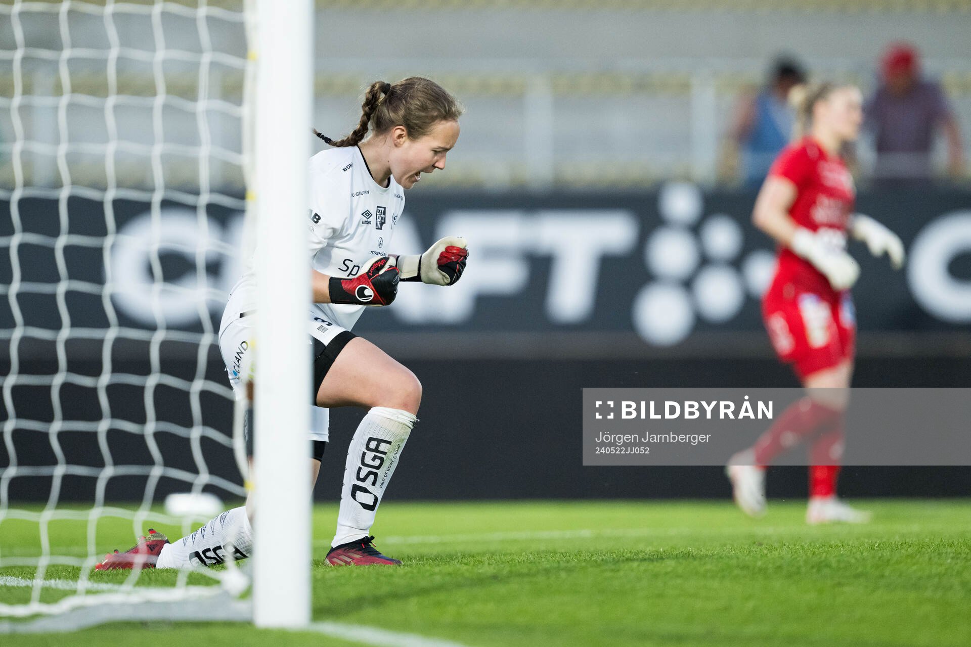 Elfsborgs målvakt Lisa Högmark jublar