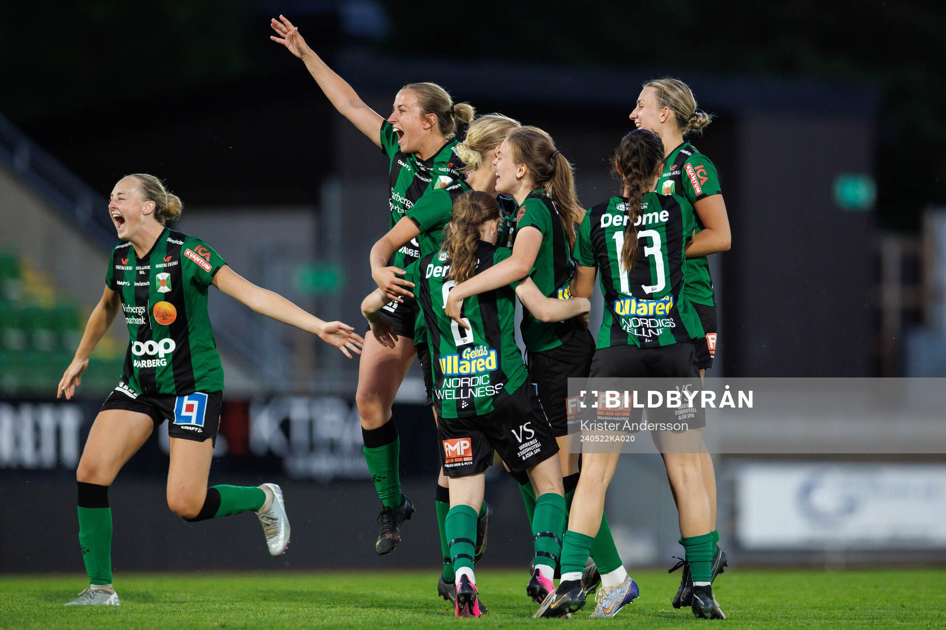Varbergs BoISs spelare jublar