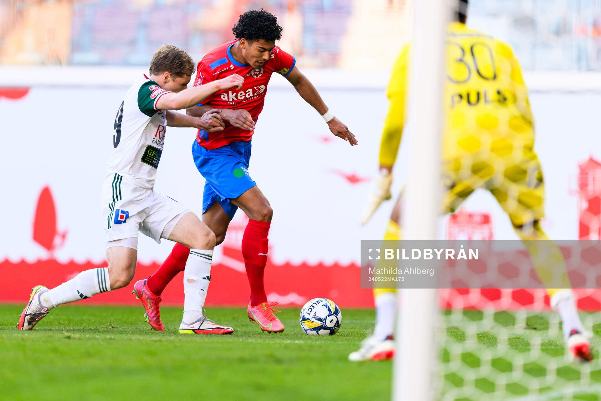 Skövde AIKs Samuel Sörman och Helsingborgs Milan Silva