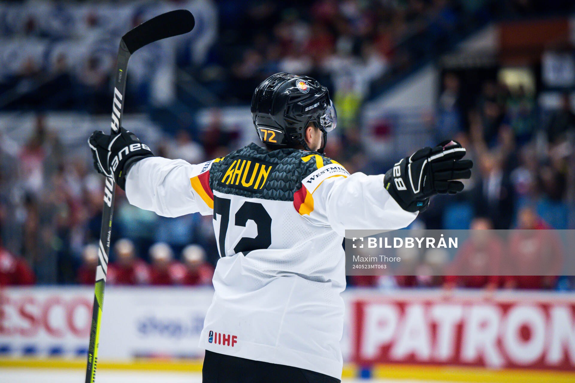 Dominik Kahun of Germany celebrates