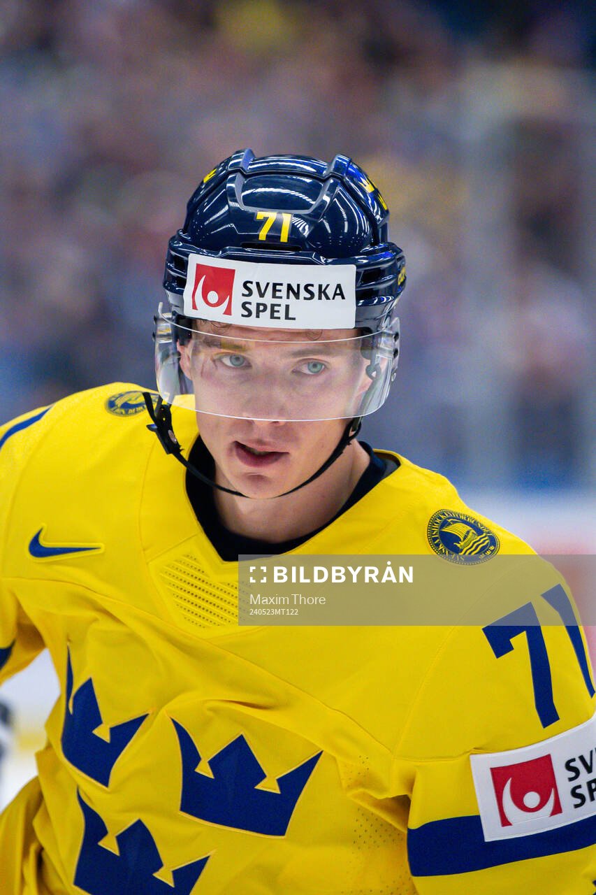 Victor Olofsson of Sweden