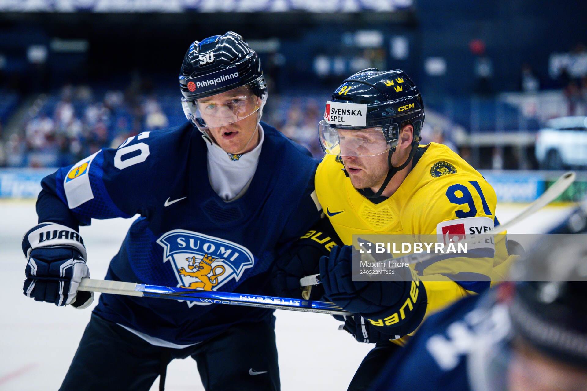 Juuso Riikola of Finland and Carl Grundström of Sweden