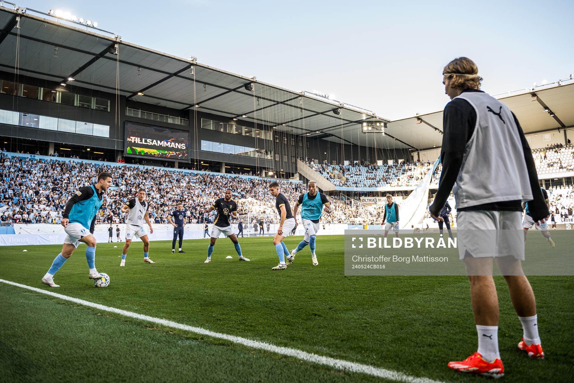 Malmö FFs Gabriel Busanello med lagkamrater