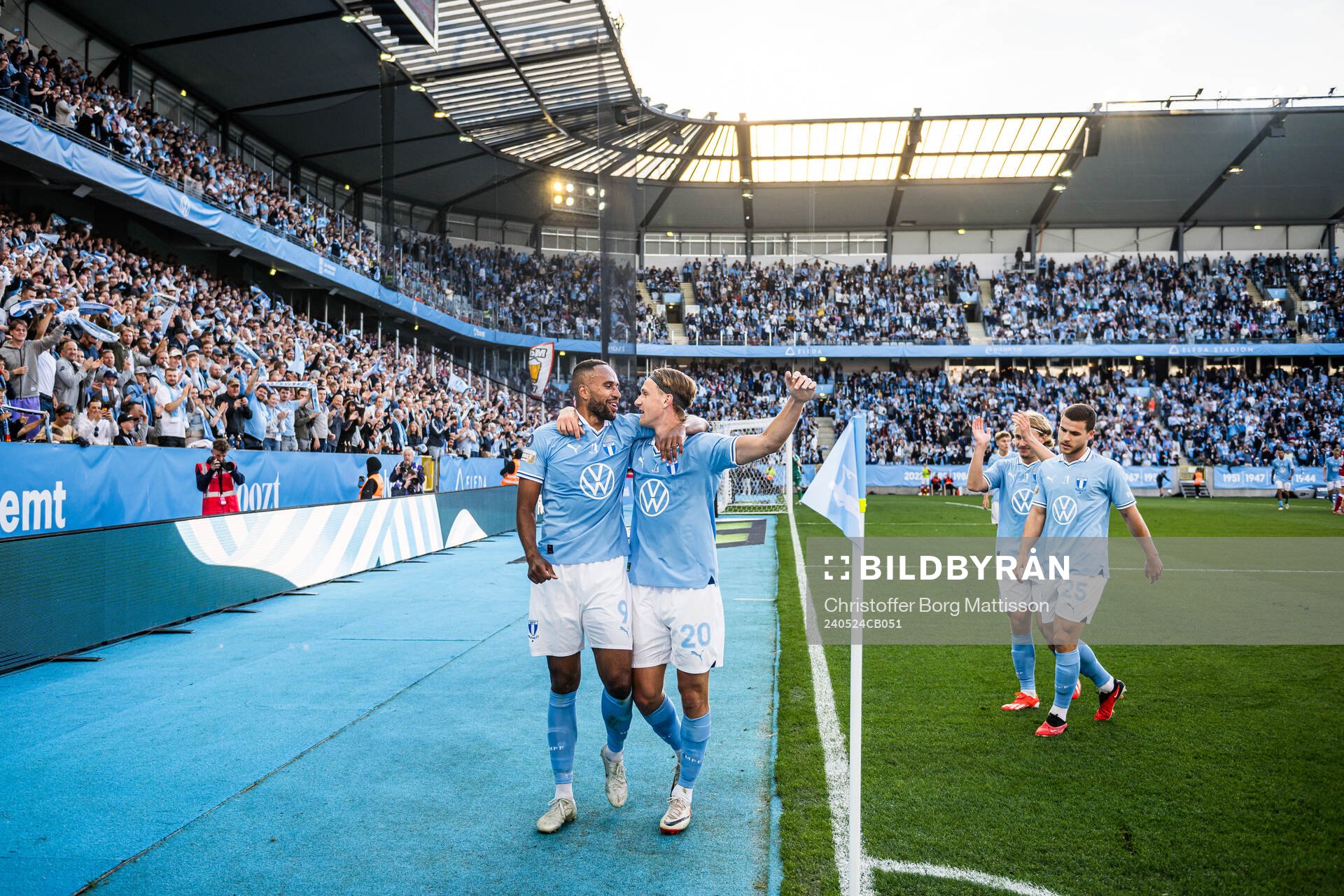 Malmö FFs Isaac Kiese Thelin och Erik Botheim jublar
