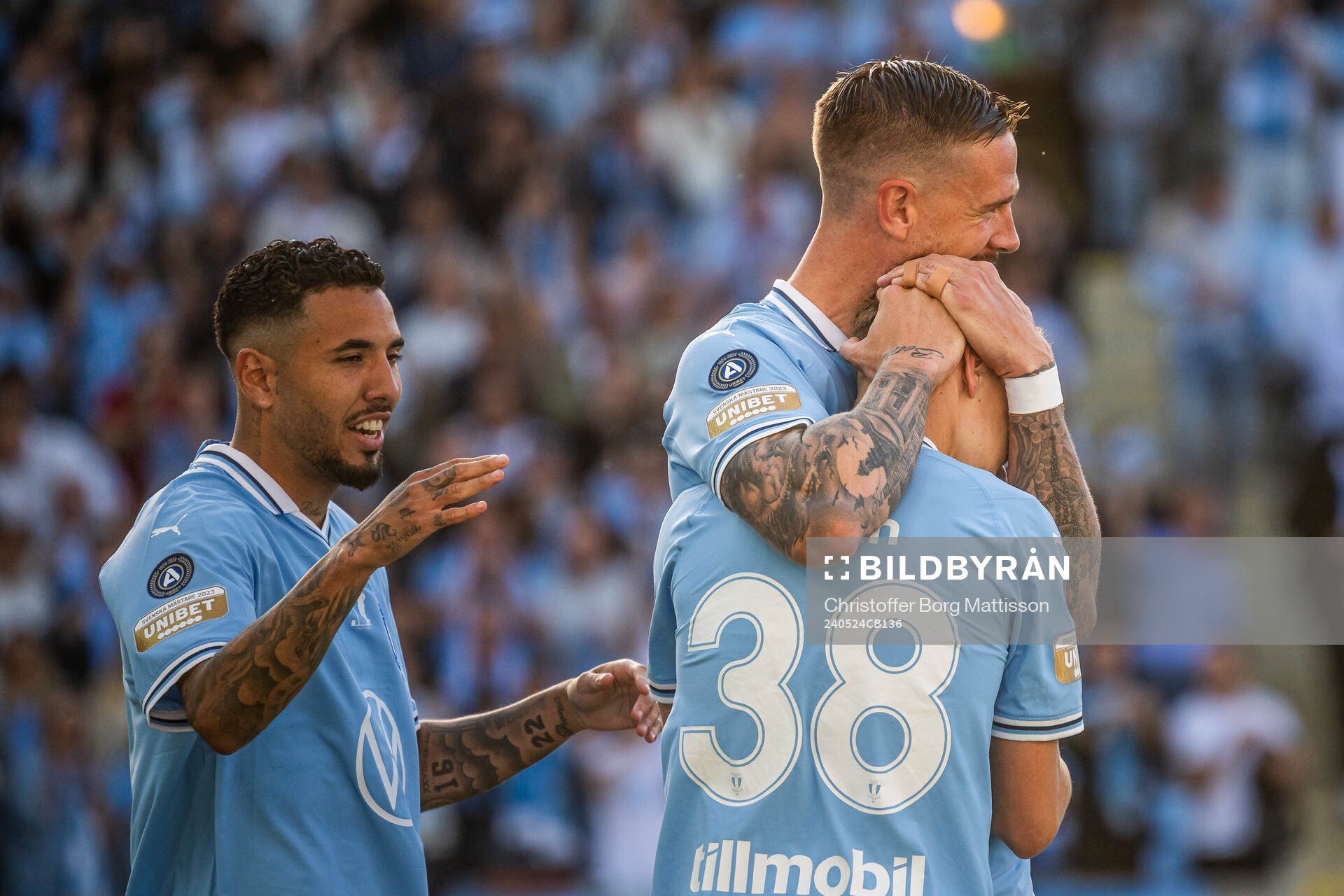 Malmö FFs Sergio Pena, Hugo Bolin och Pontus Jansson jublar