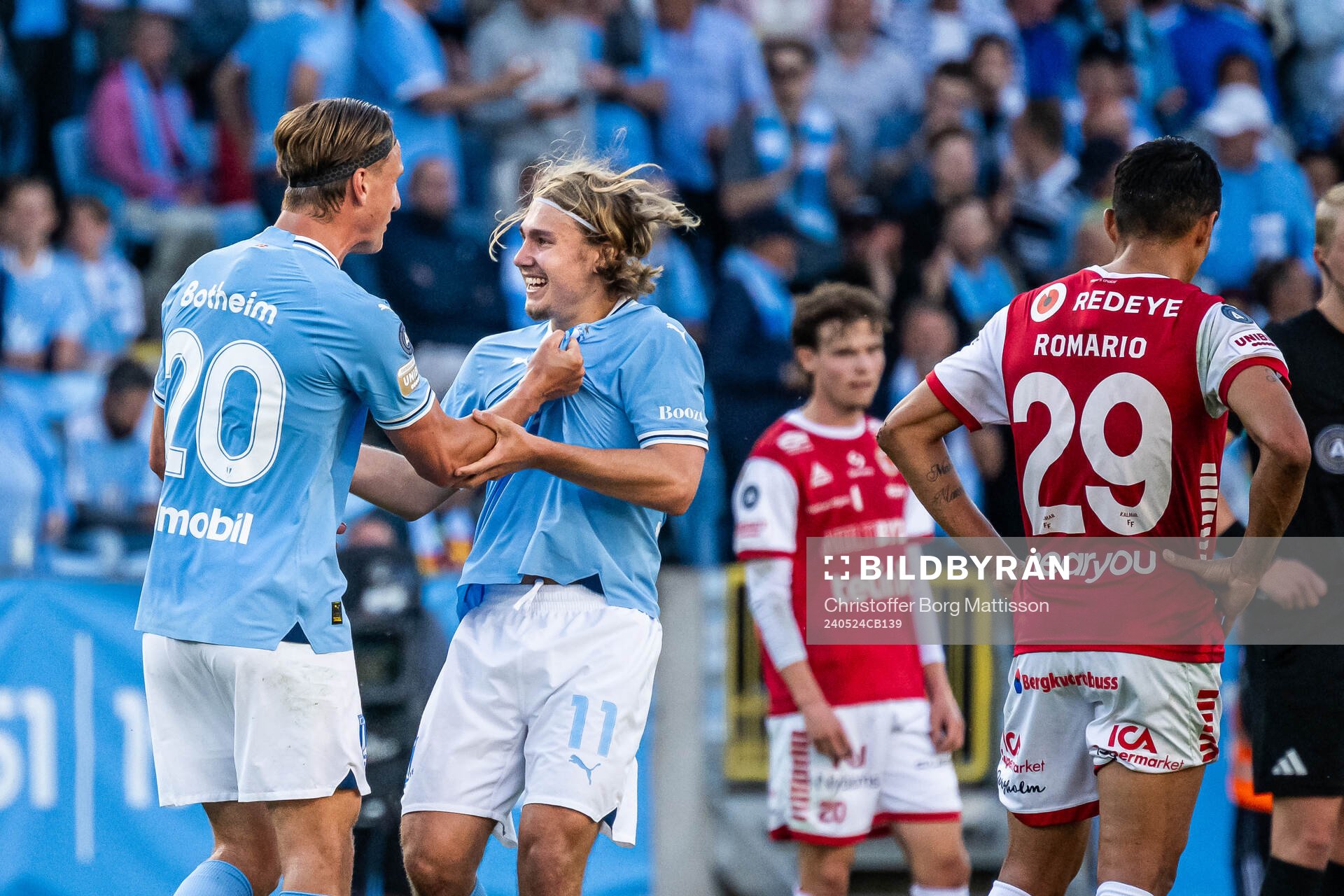 Malmö FFs Erik Botheim och Sebastian Nanasi jublar