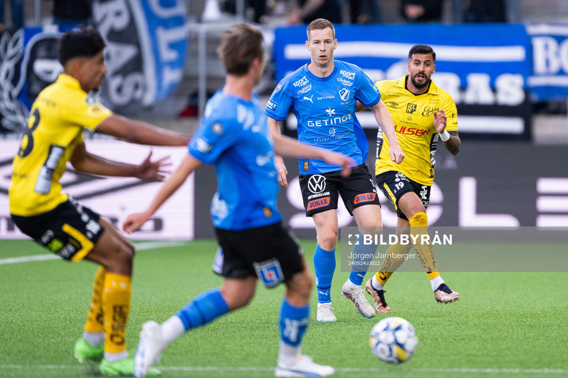 Halmstads Gisli Eyjolfsson och Elfsborgs Rami Kaib