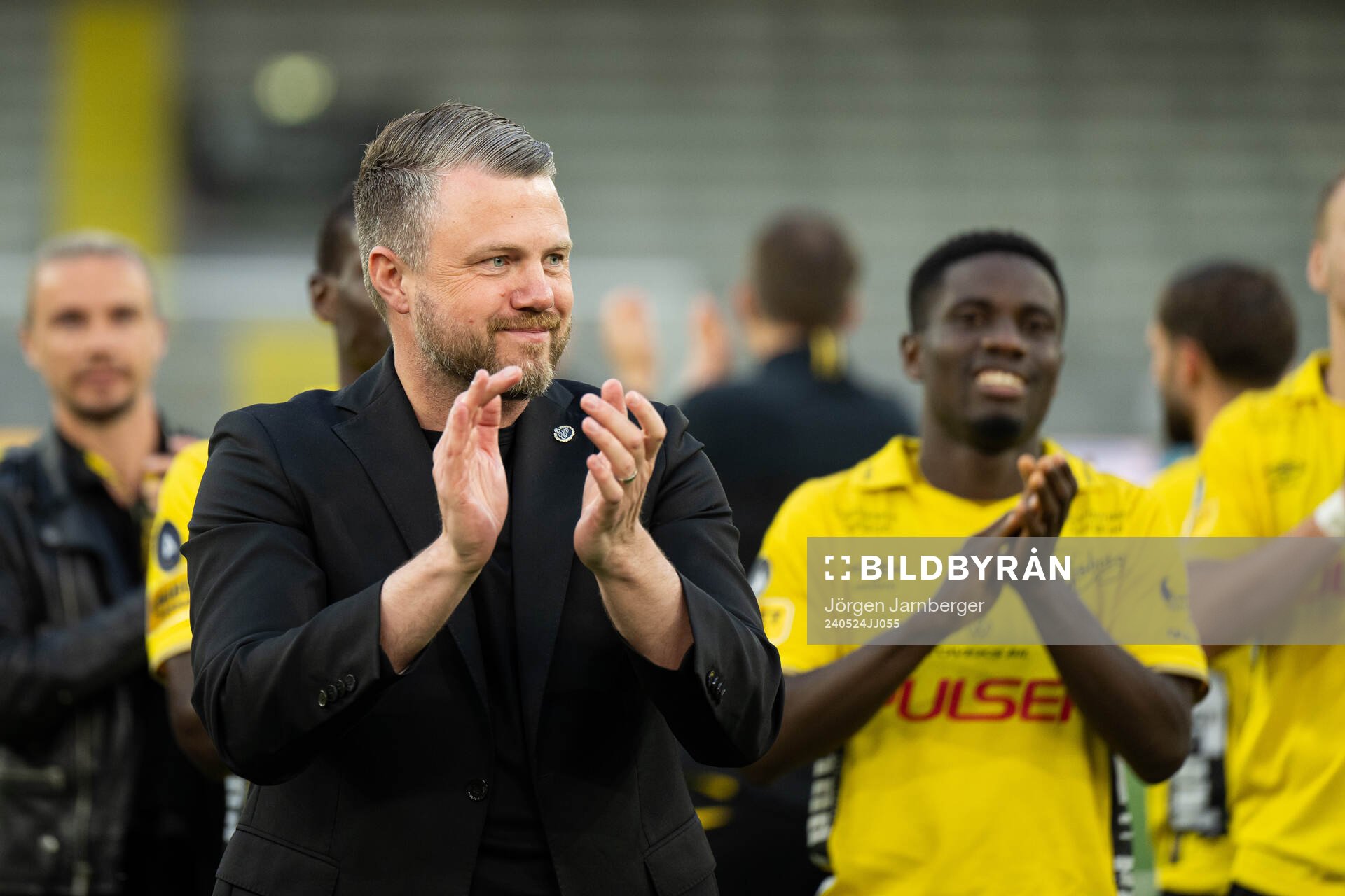 Elfsborgs manager Jimmy Thelin hyllas