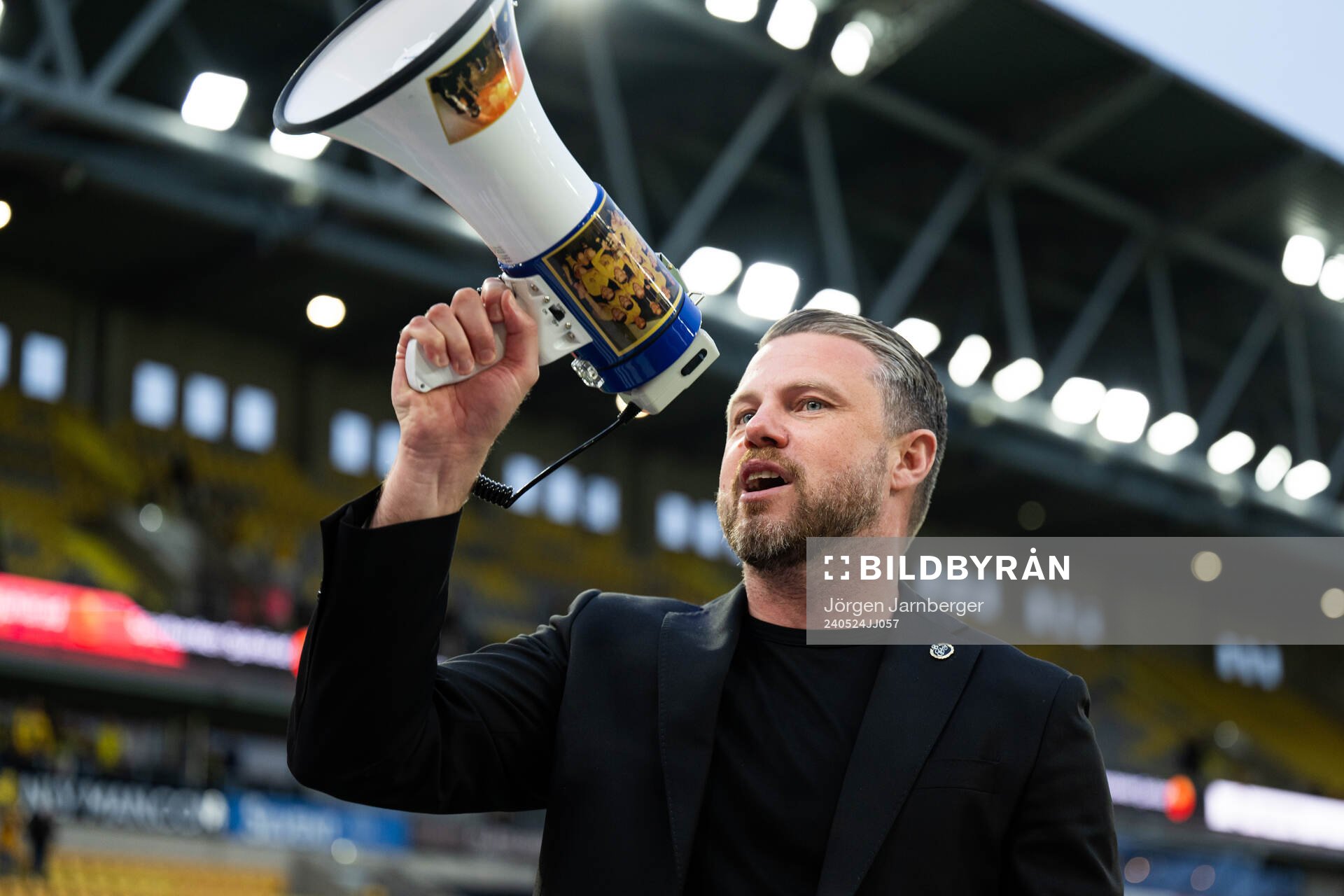 Elfsborgs manager Jimmy Thelin hyllas