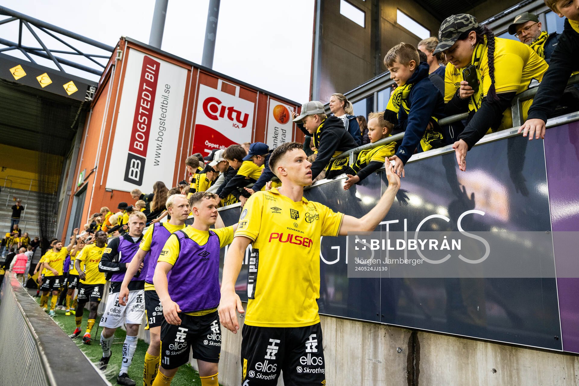 Elfsborgs spelare tackar publiken
