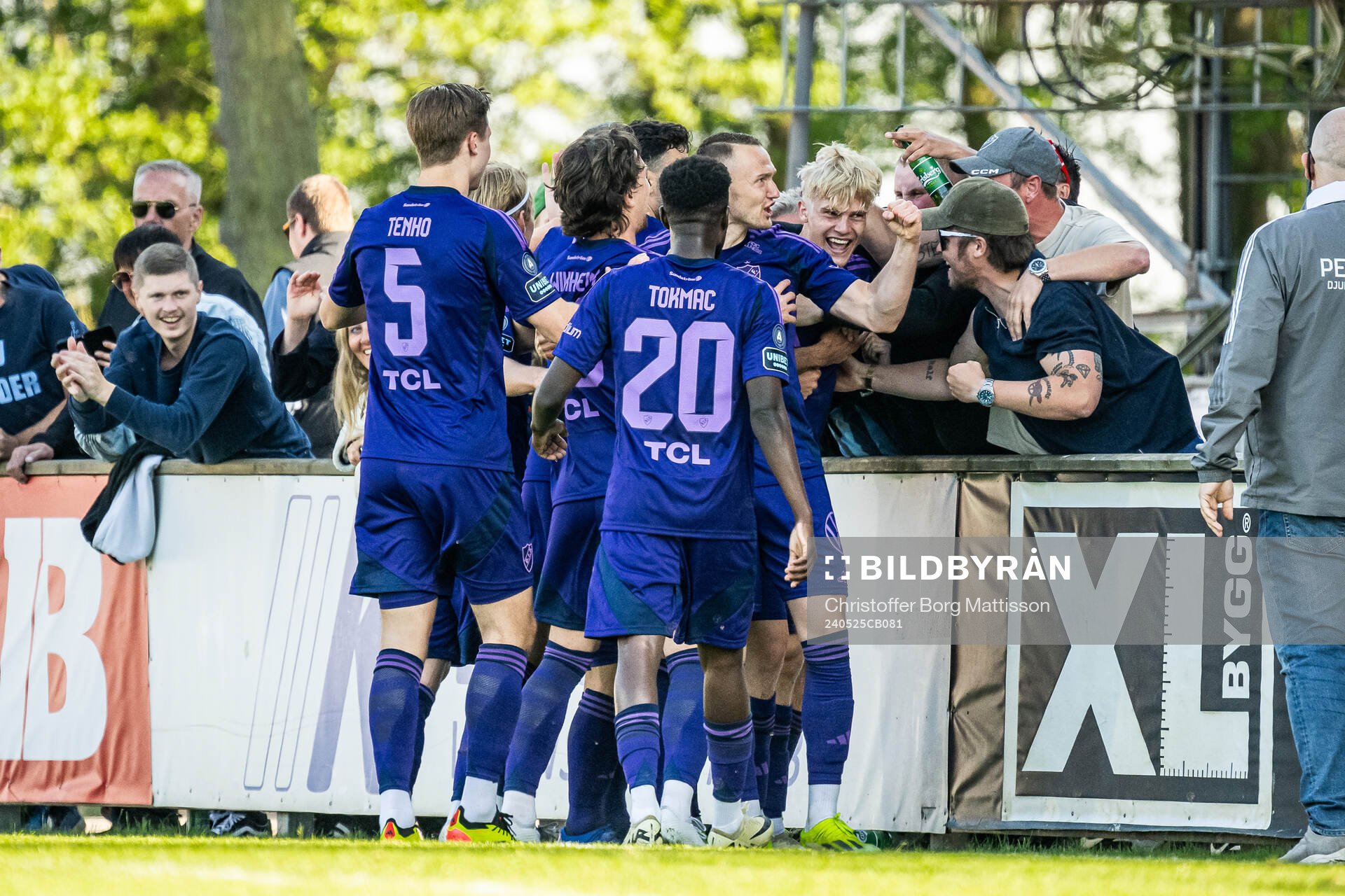 Djurgårdens Lucas Bergvall jublar