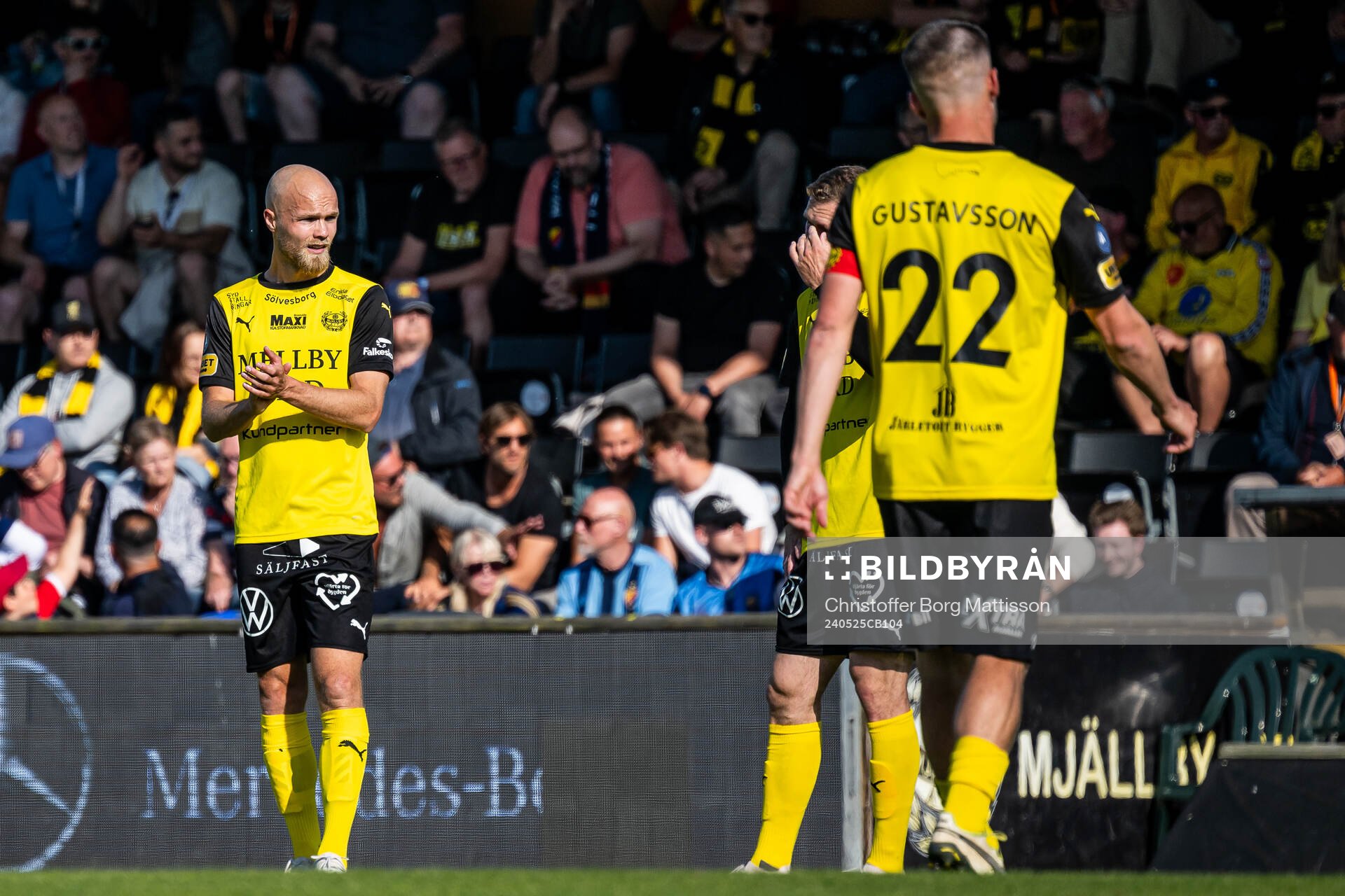 Mjällbys Viktor Gustafson deppar