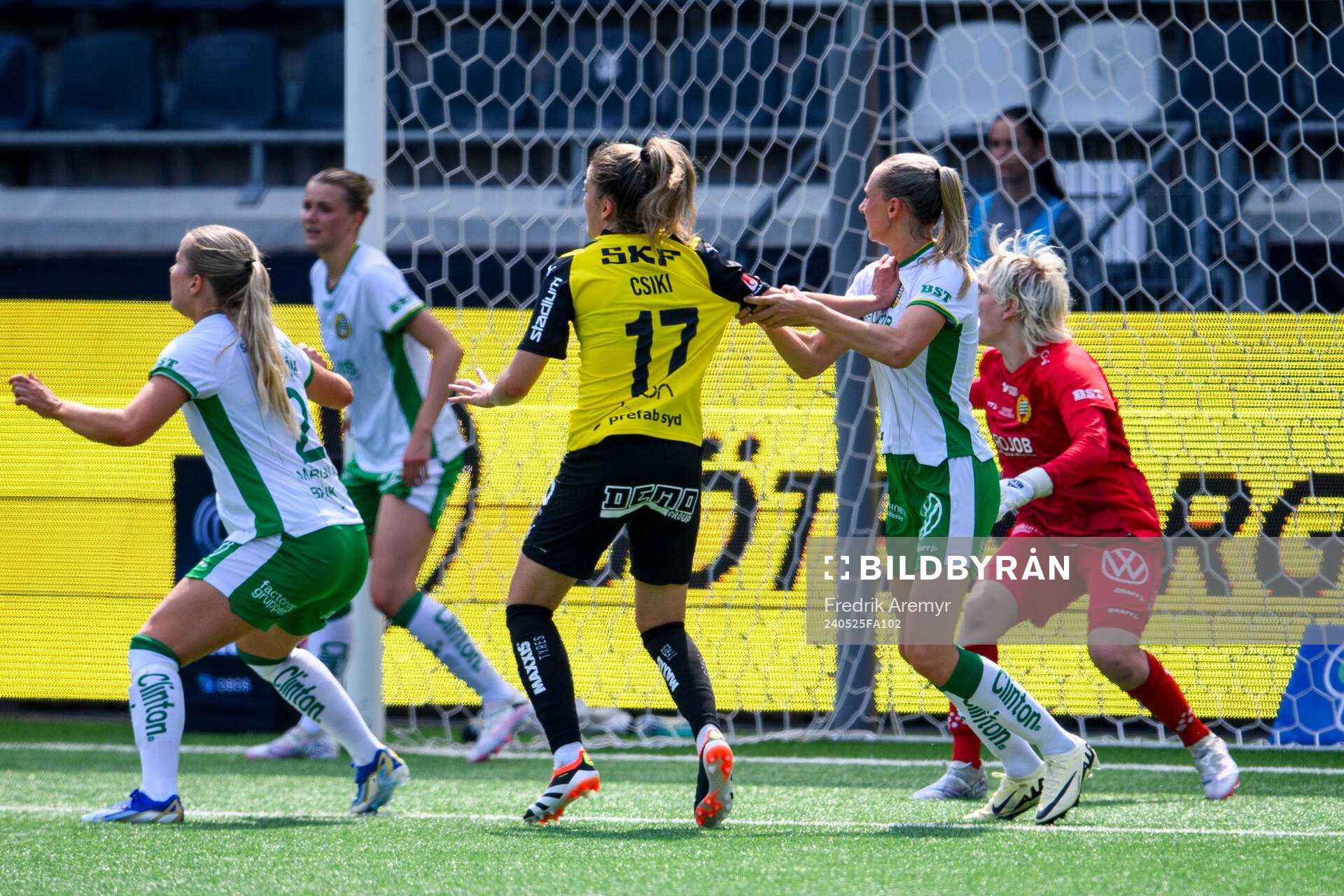 Hammarbys Eva Nyström , Häckens Anna Csiki  och Hammarbys