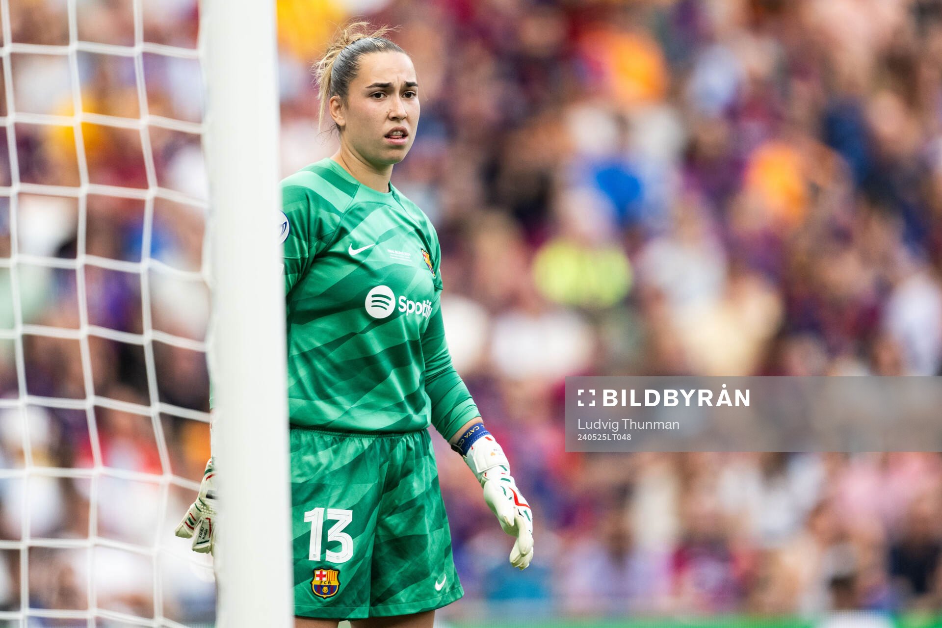 Goalkeeper Catalina Coll of Barcelona