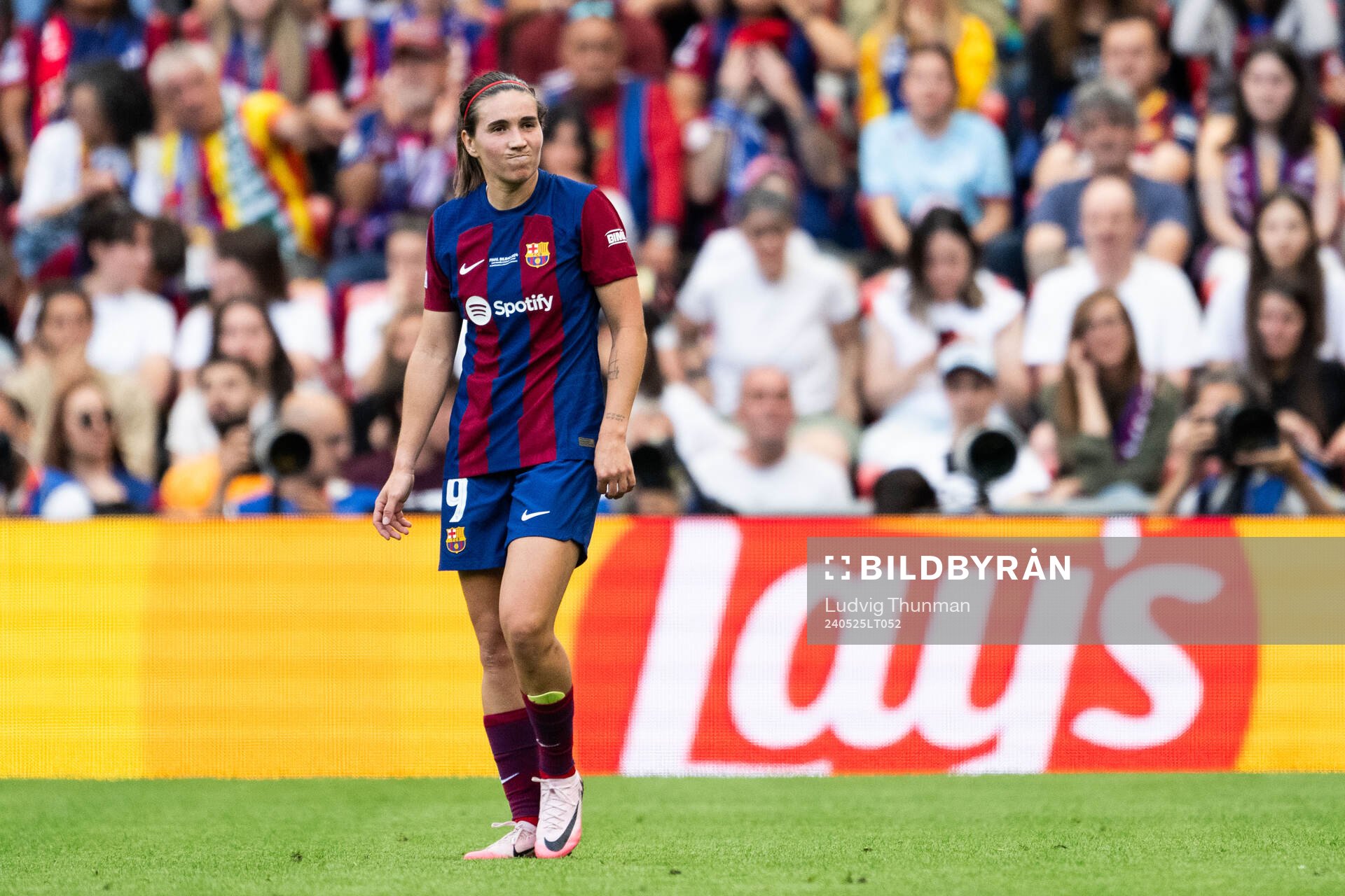 Mariona Caldentey of Barcelona looks dejected