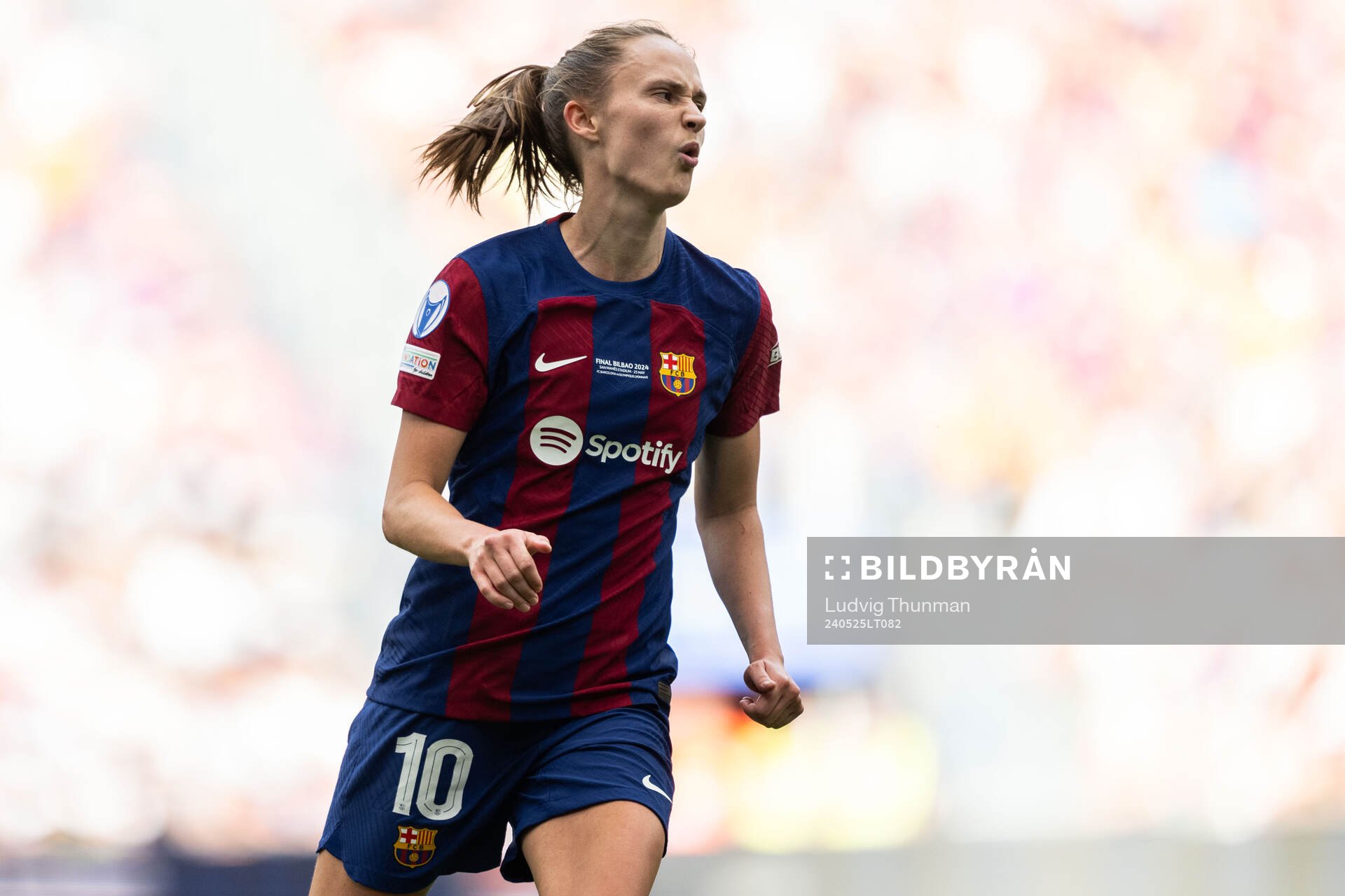 Caroline Graham Hansen of Barcelona reacts