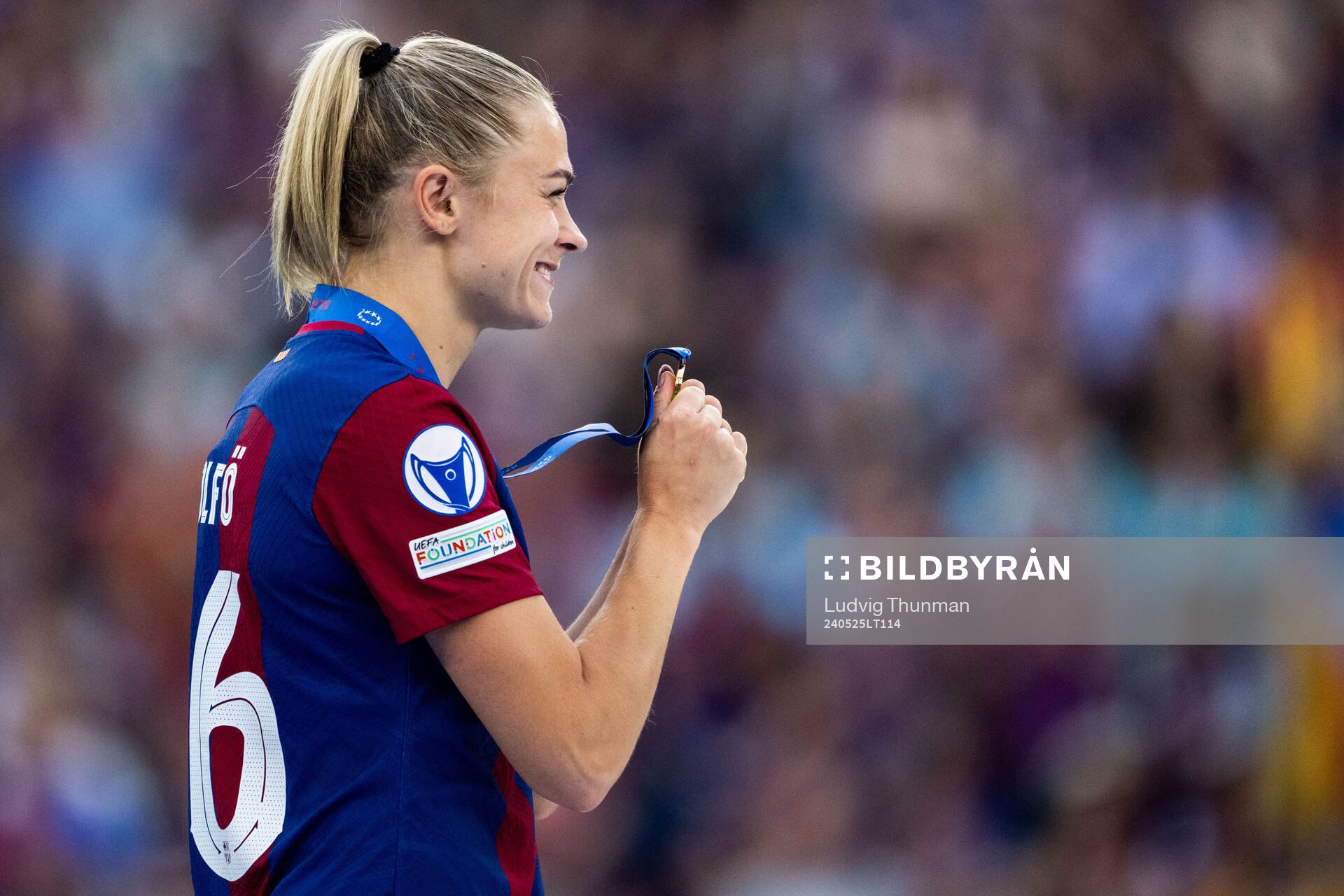 Fridolina Rolfö of Barcelona celebrates