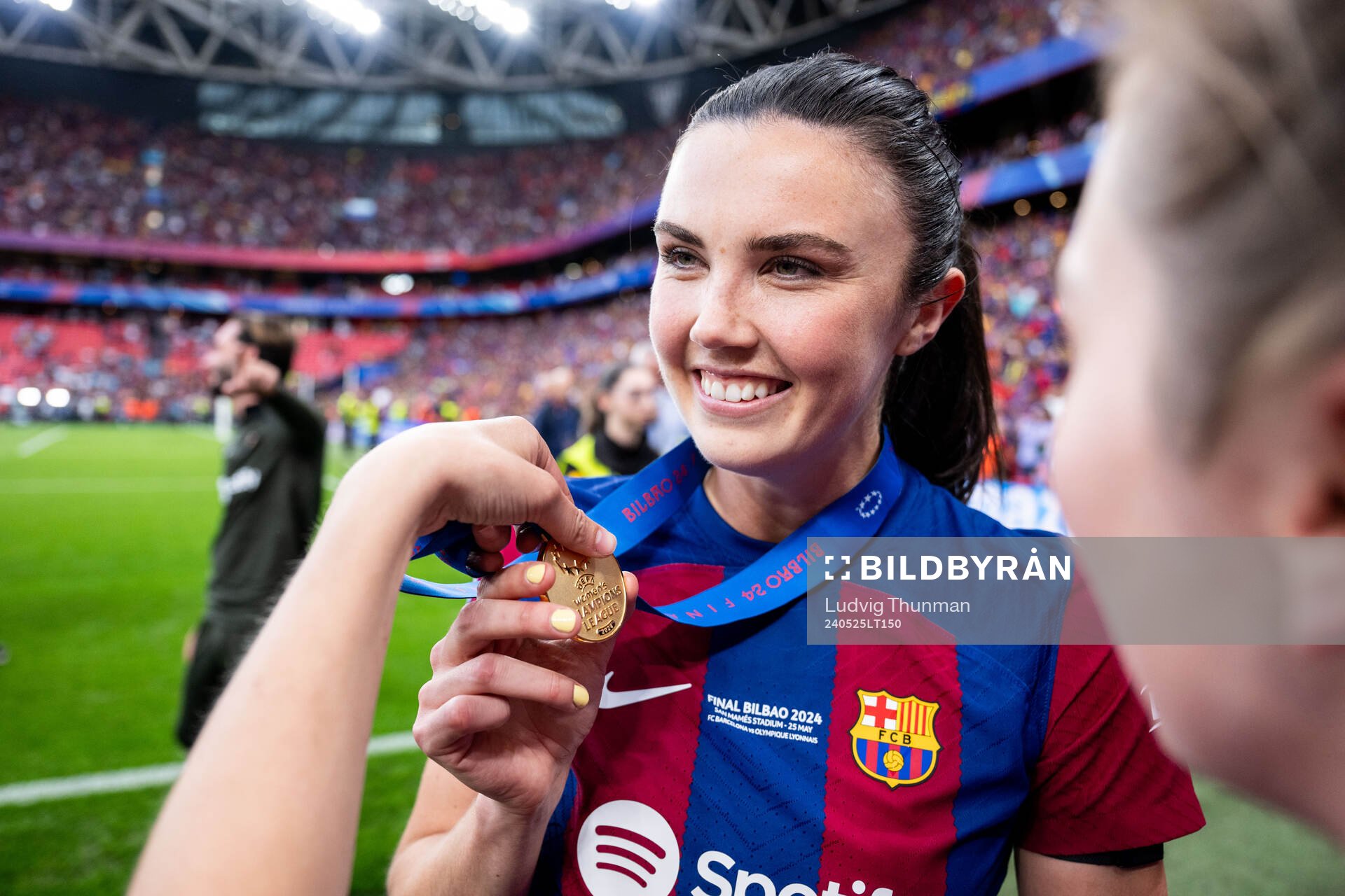 Ingrid Syrstad Engen of Barcelona celebrates
