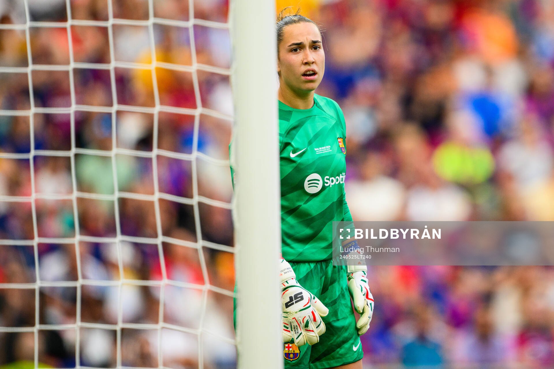 Goalkeeper Catalina Coll of Barcelona