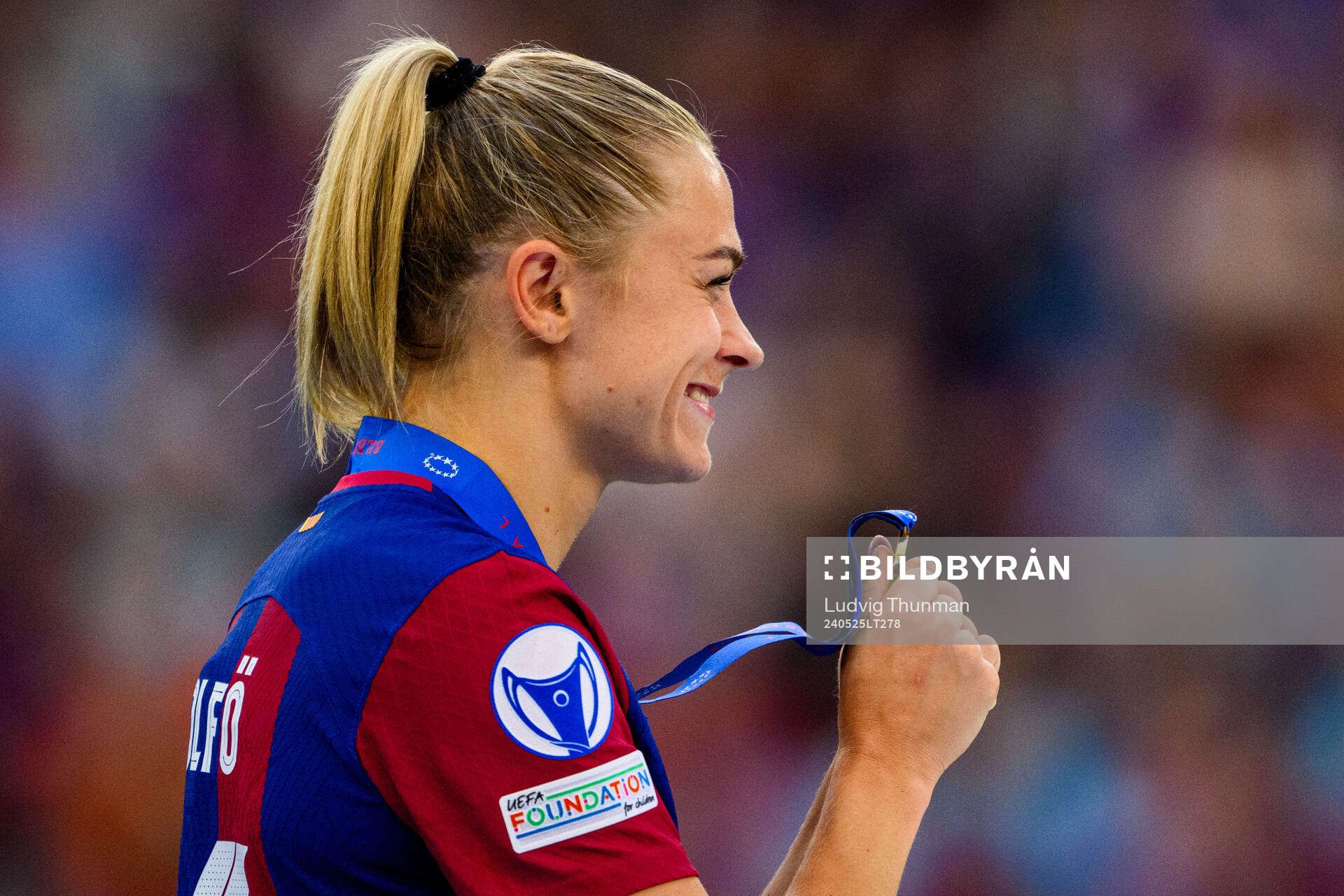 Fridolina Rolfö of Barcelona celebrates