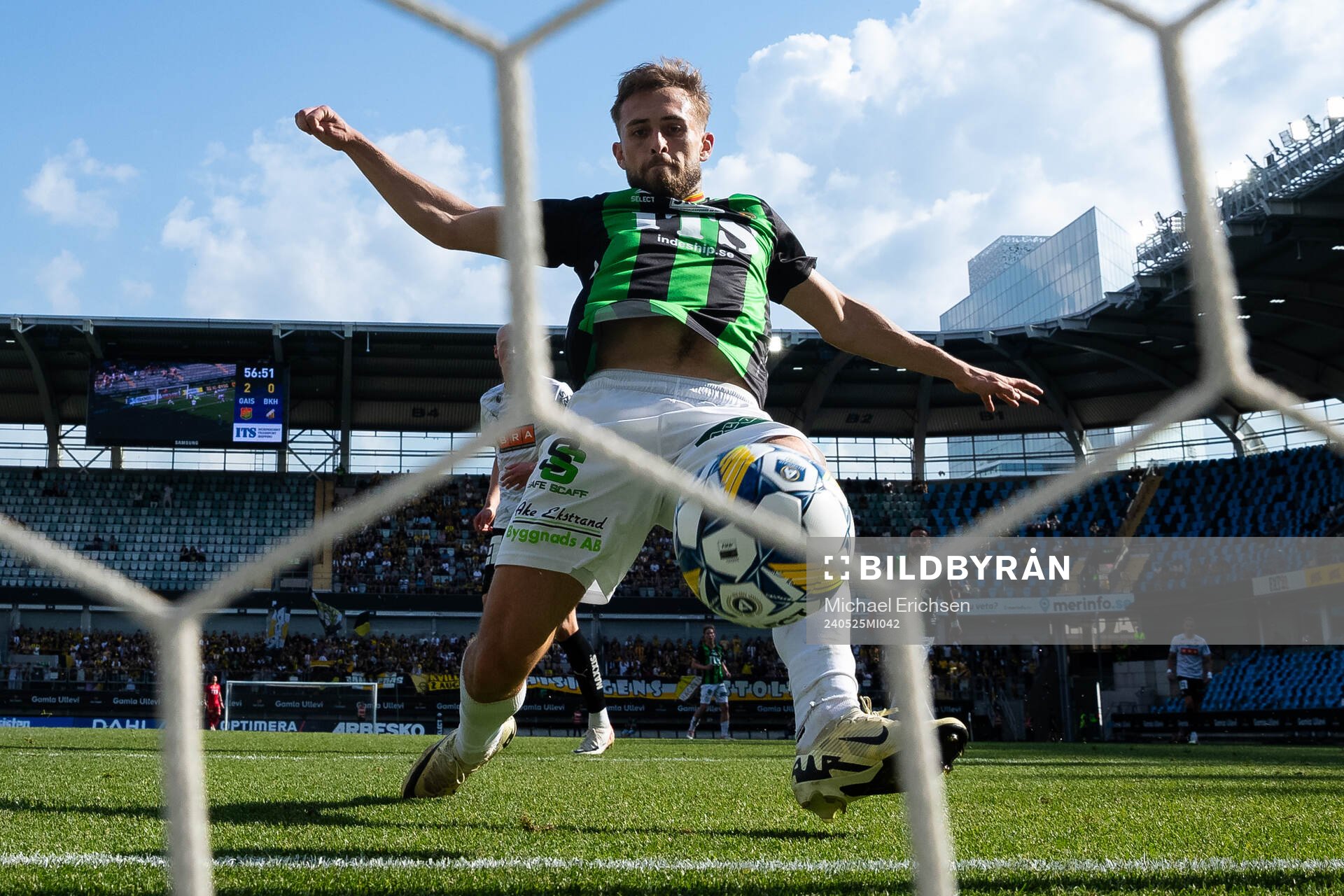 GAIS Jack Cooper-Love gör 3-0 under fotbollsmatchen i Allsvenskan mellan GAIS och Häcken den 25 maj 2024 i Göteborg. 