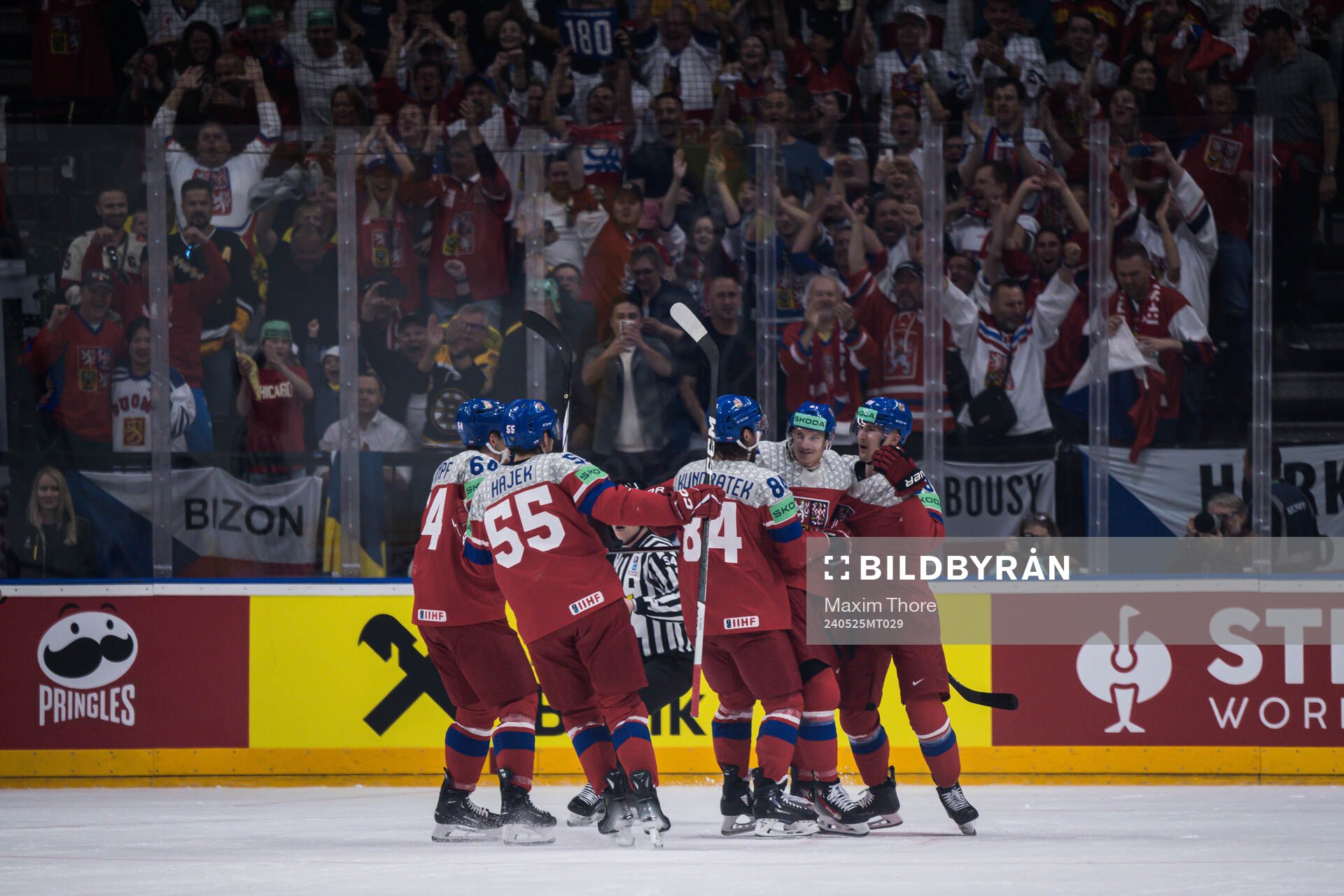 Dominik Kubalik of Czech Republic celebrates