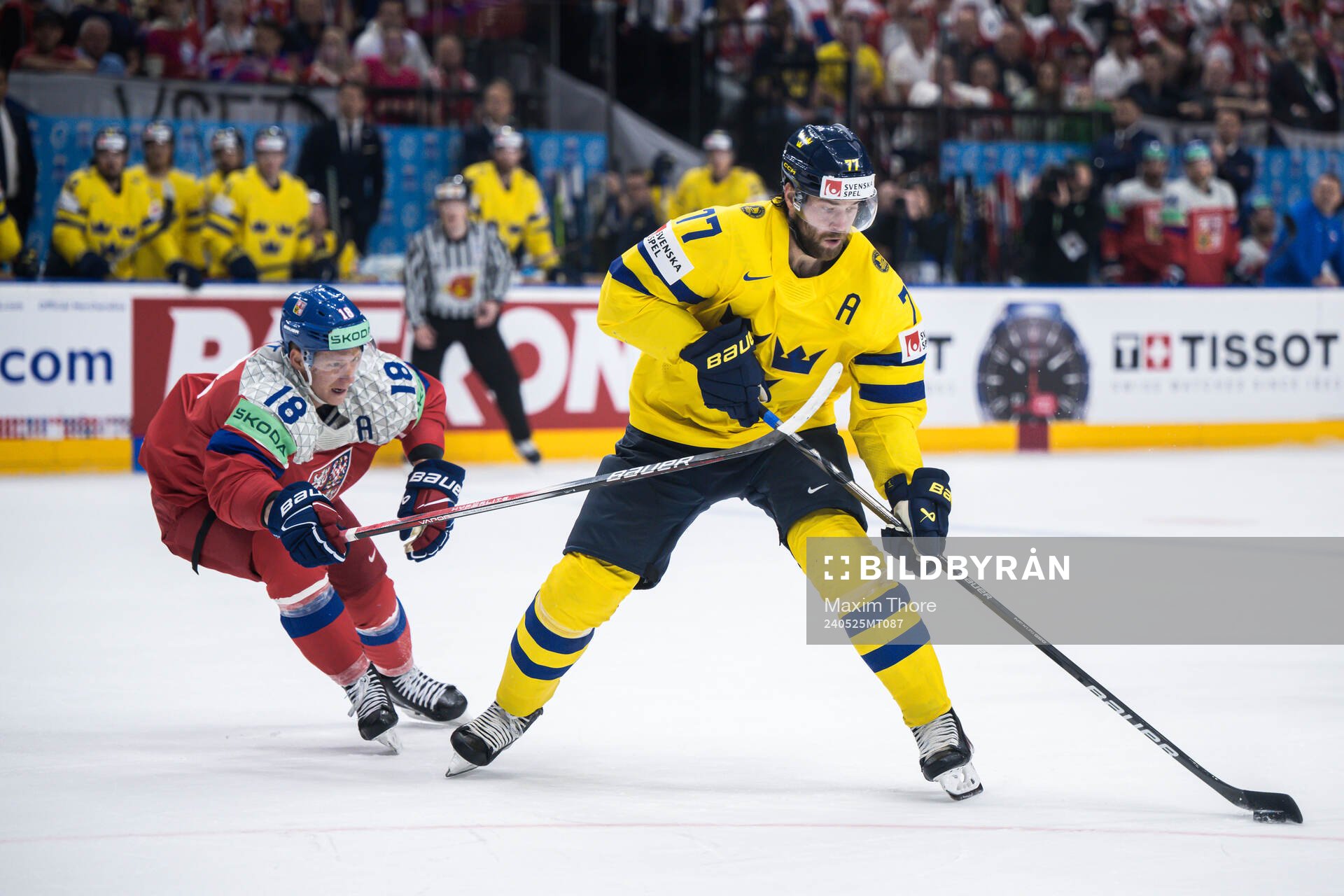 Ondrej Palat of Czech Republic and Victor Hedman of Sweden
